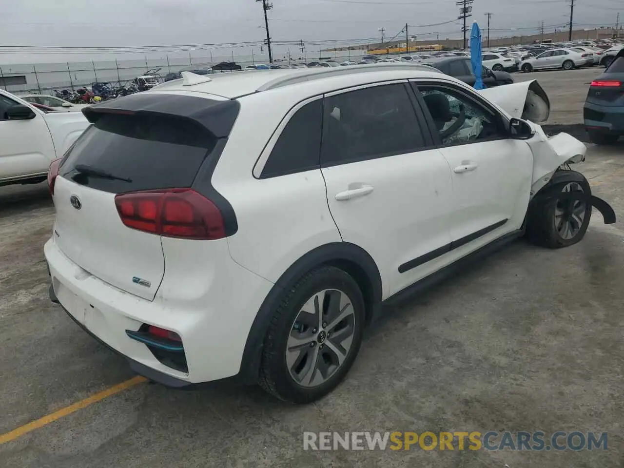3 fotografías del automóvil dañado KNDCC3LG6K5026042 KIA NIRO 2019