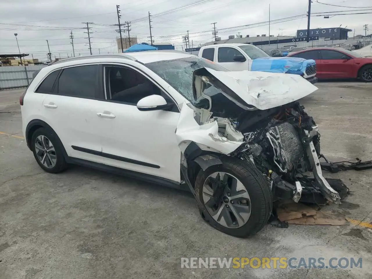 4 fotografías del automóvil dañado KNDCC3LG6K5026042 KIA NIRO 2019