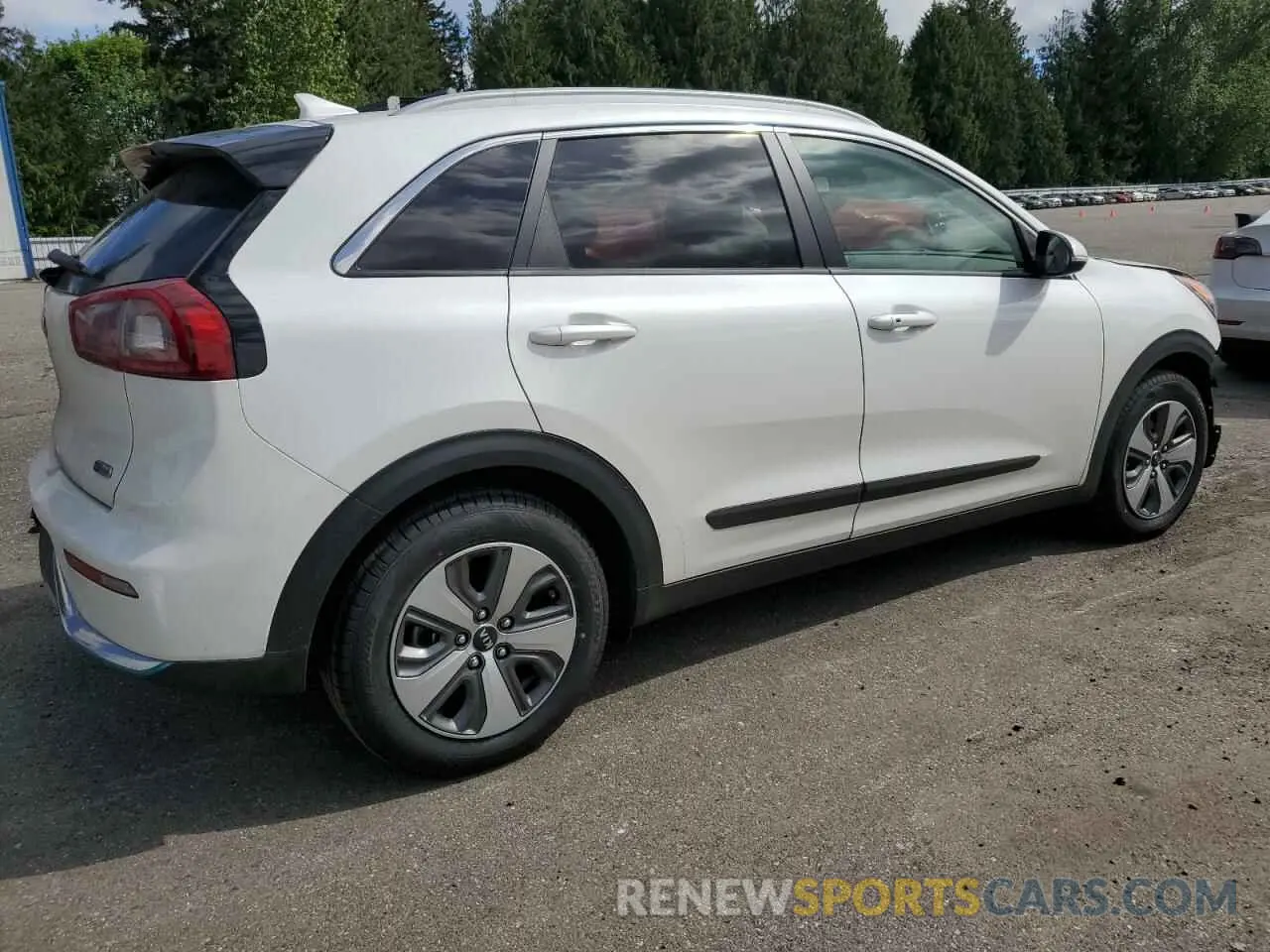 3 fotografías del automóvil dañado KNDCD3LD4K5234410 KIA NIRO 2019