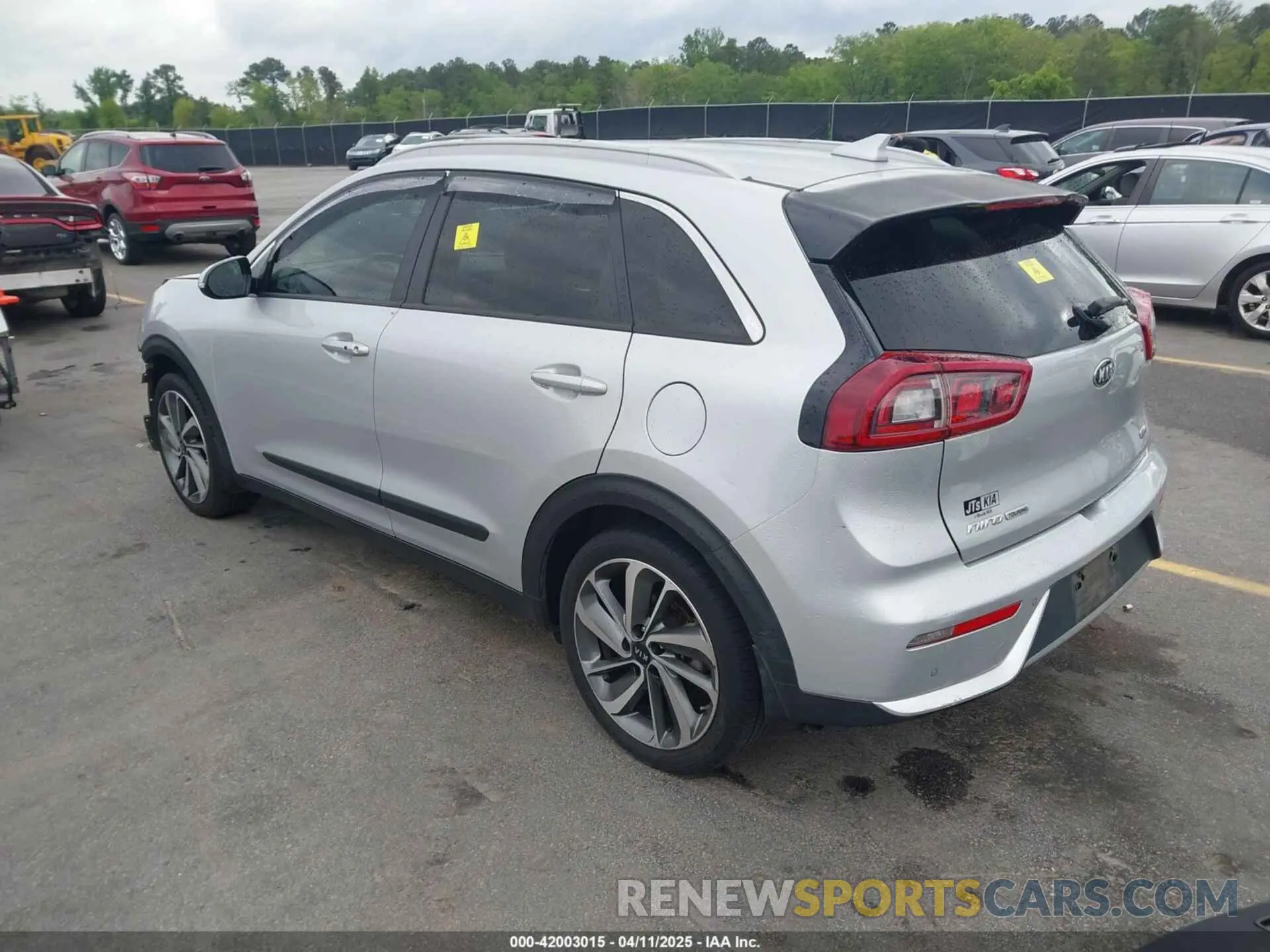 3 fotografías del automóvil dañado KNDCE3LC7K5322632 KIA NIRO 2019