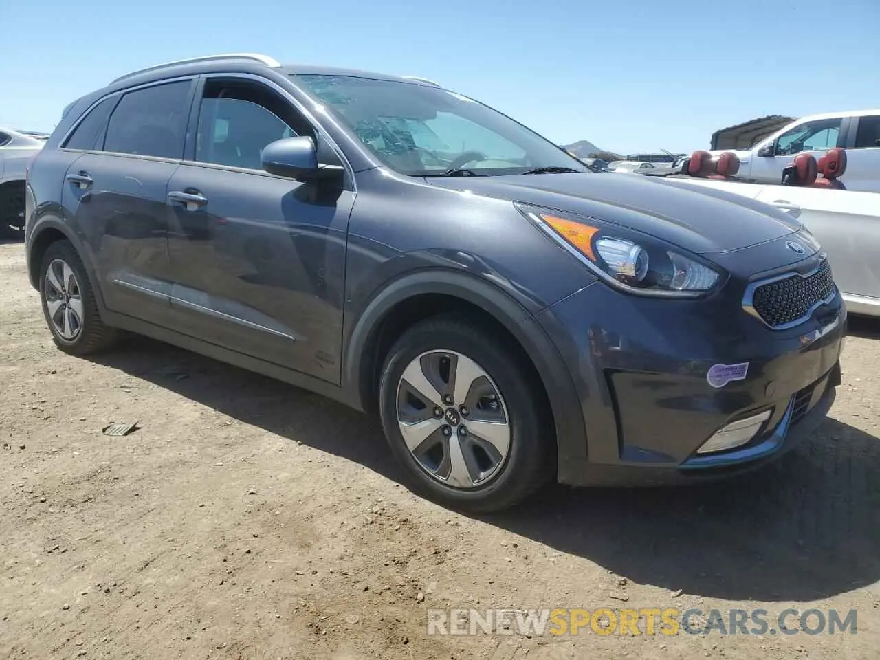 4 fotografías del automóvil dañado KNDCM3LD7K5326028 KIA NIRO 2019