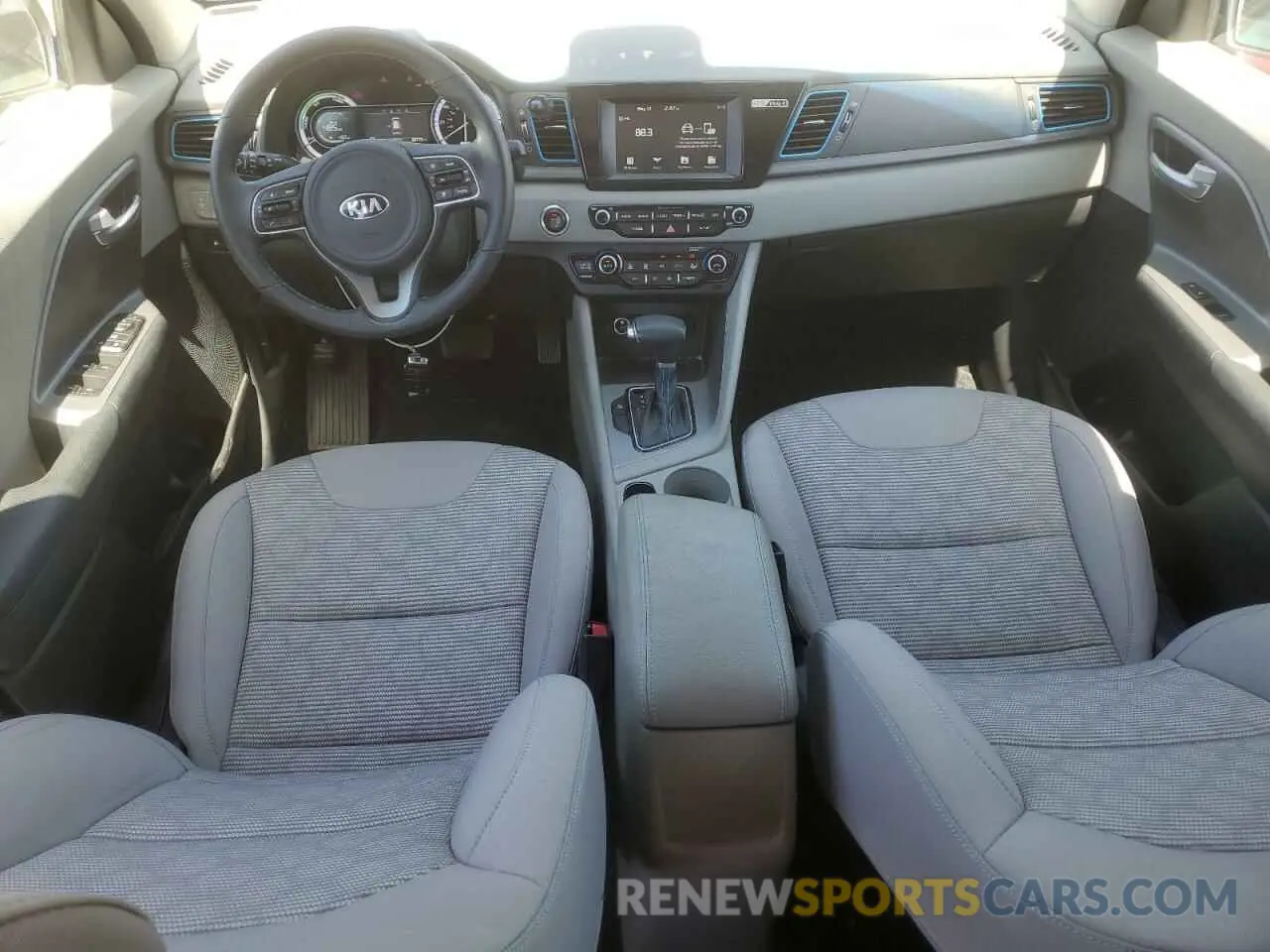 8 fotografías del automóvil dañado KNDCM3LD7K5326028 KIA NIRO 2019