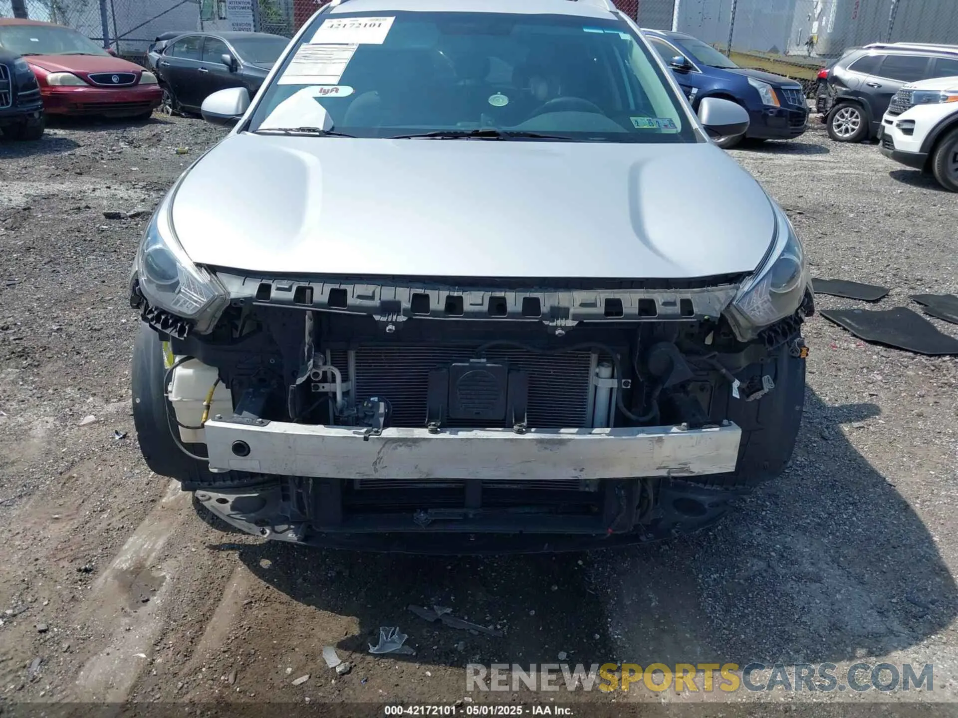 6 fotografías del automóvil dañado KNDCB3LC0L5360696 KIA NIRO 2020