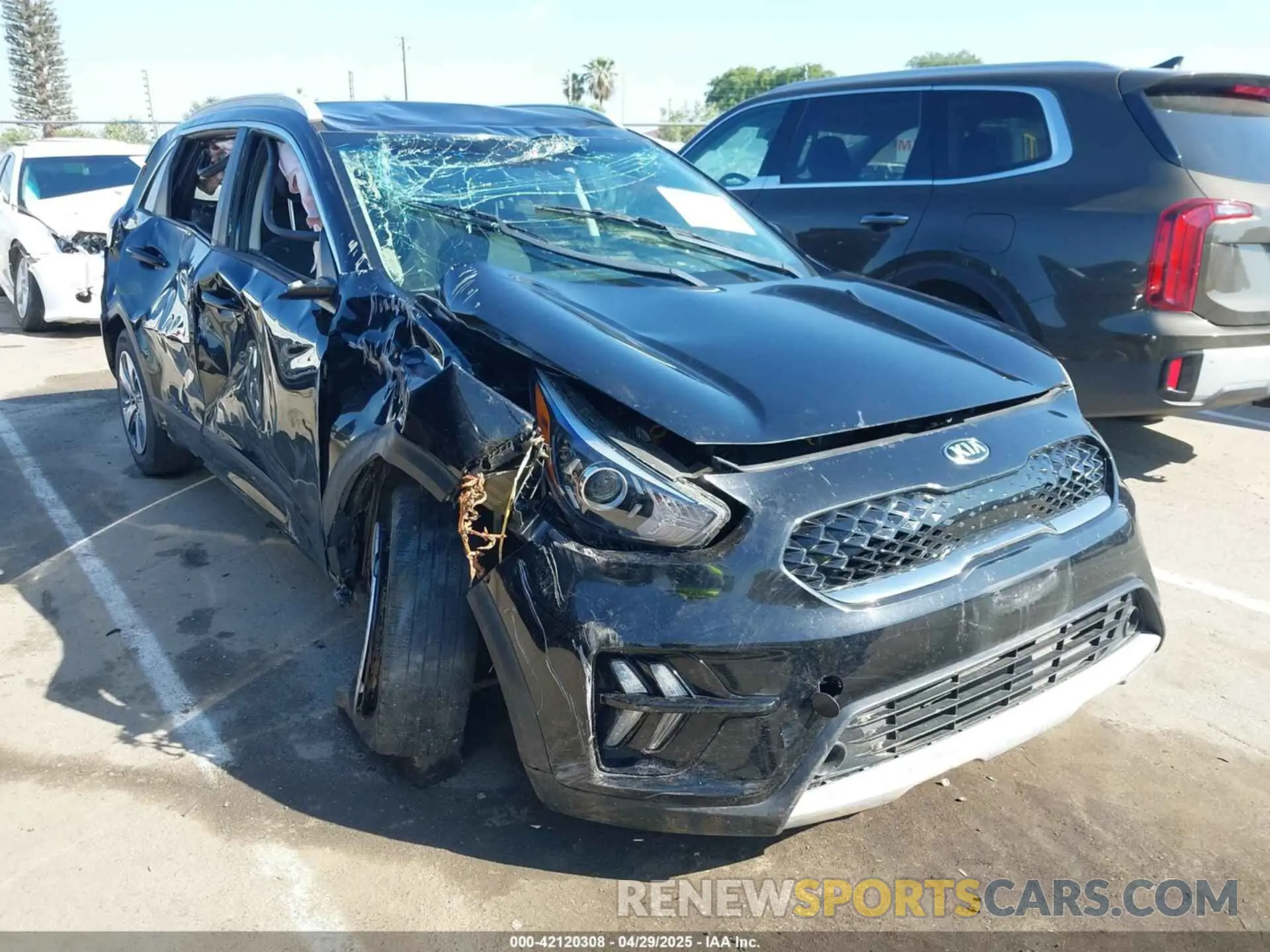 1 fotografías del automóvil dañado KNDCB3LC2L5375460 KIA NIRO 2020