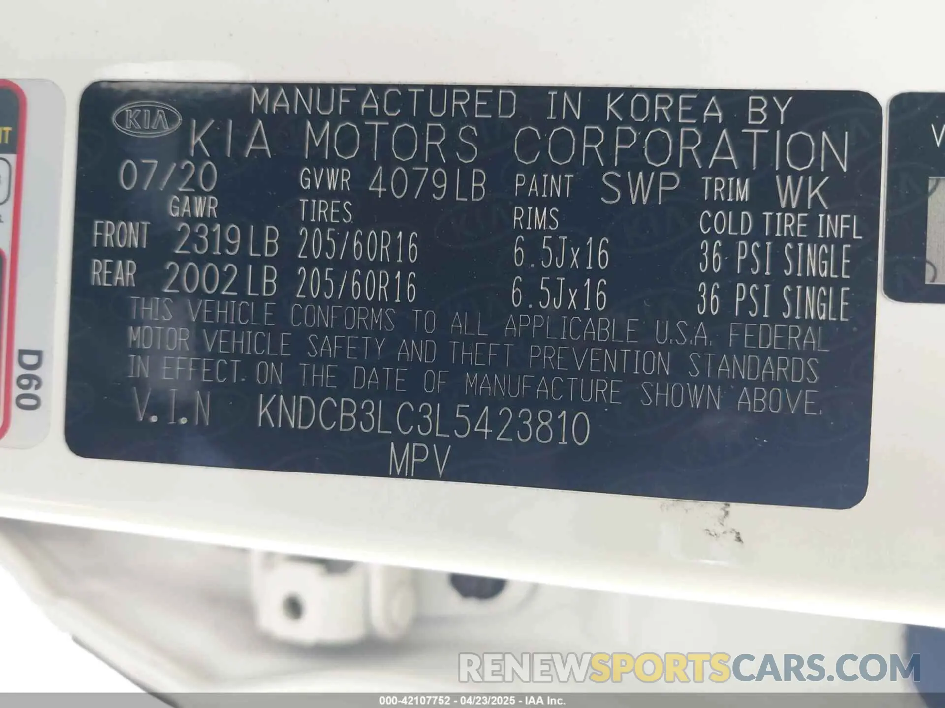 9 fotografías del automóvil dañado KNDCB3LC3L5423810 KIA NIRO 2020