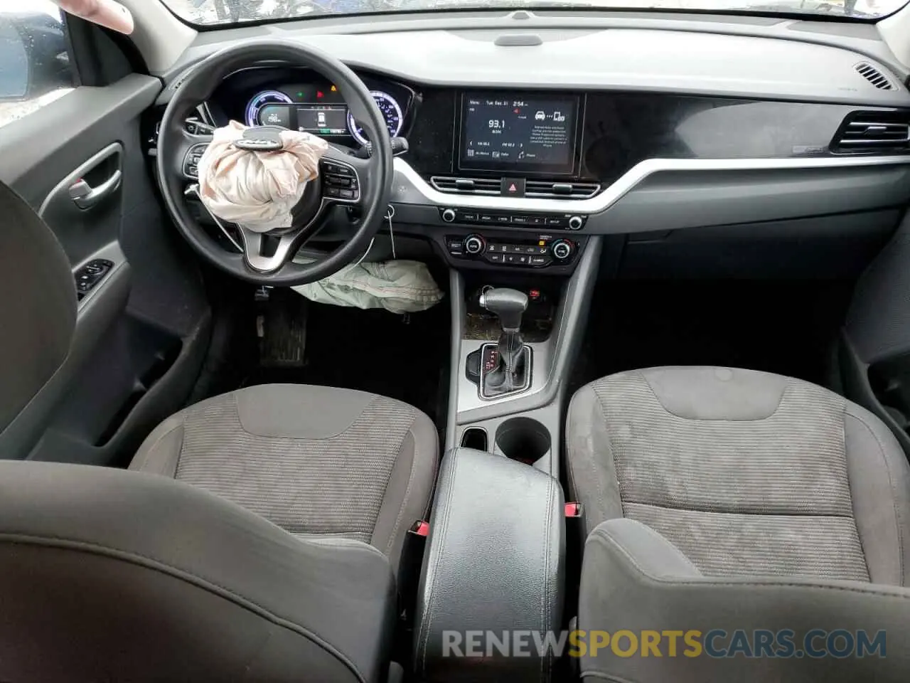 8 fotografías del automóvil dañado KNDCB3LC4L5448019 KIA NIRO 2020