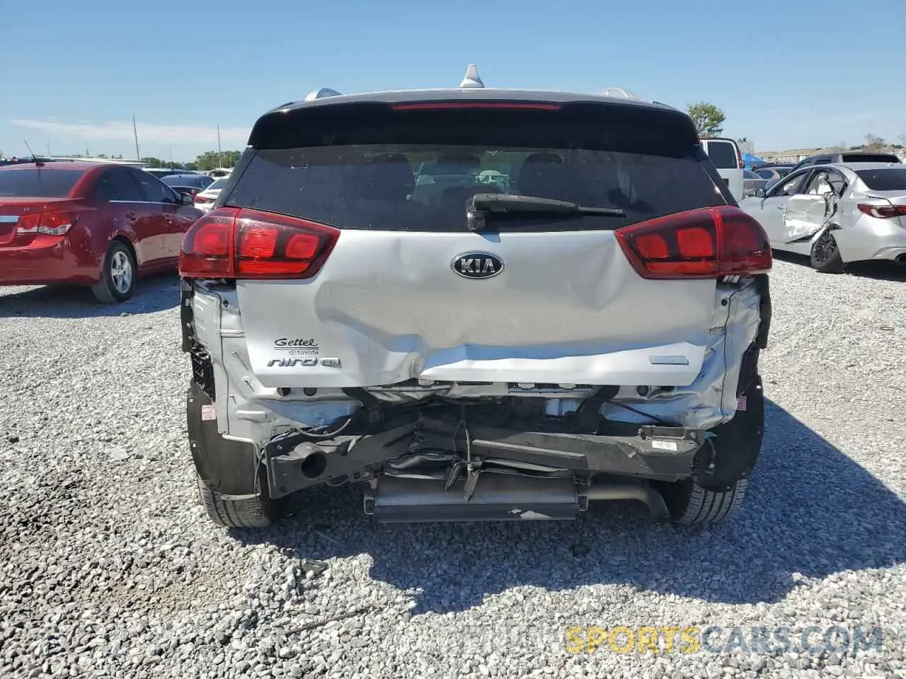 6 fotografías del automóvil dañado KNDCB3LC5L5361617 KIA NIRO 2020
