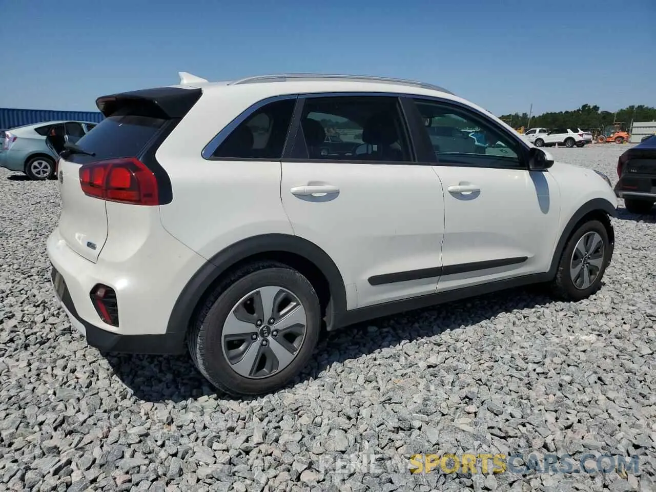 3 fotografías del automóvil dañado KNDCB3LC5L5362167 KIA NIRO 2020