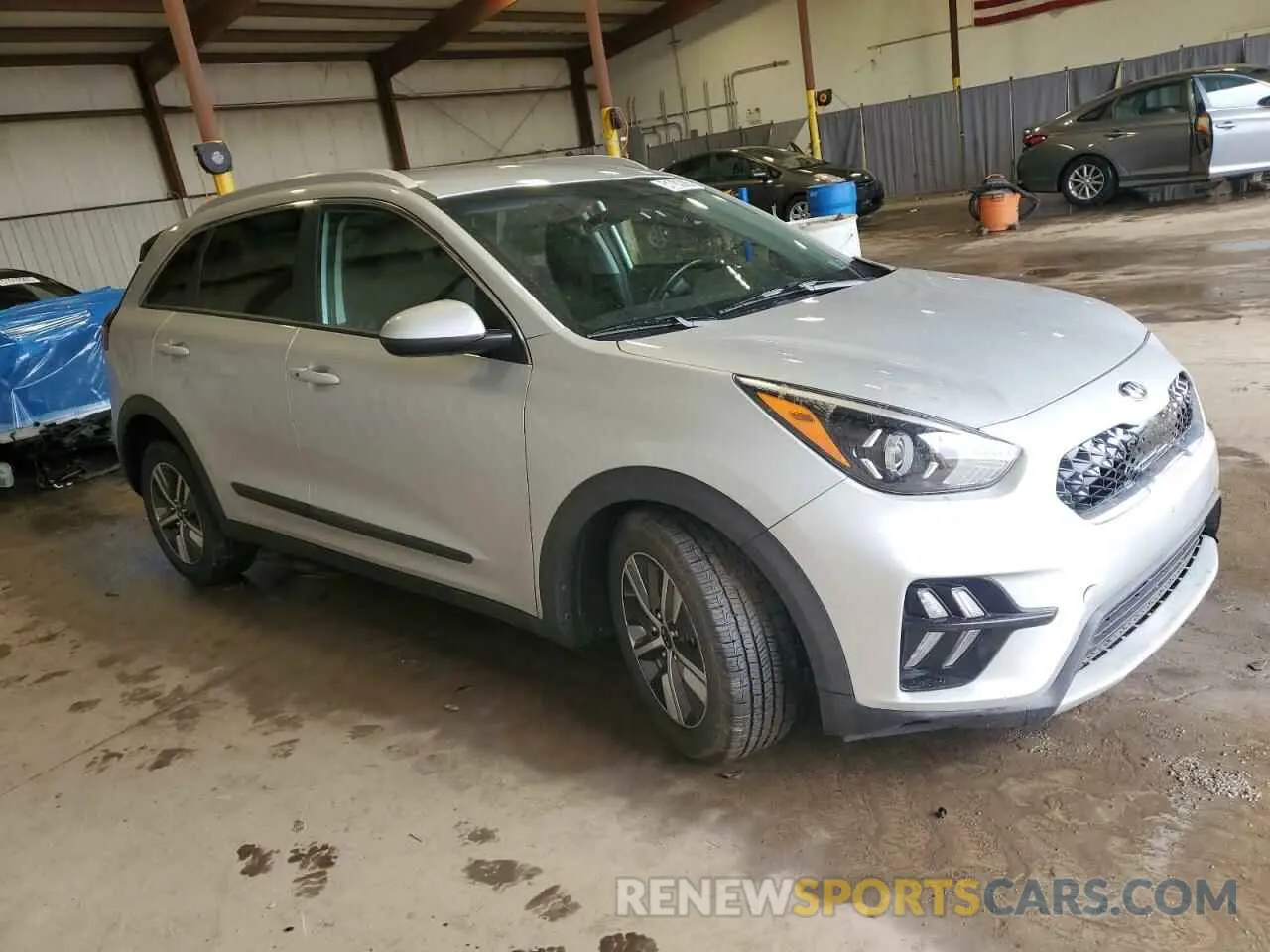4 fotografías del automóvil dañado KNDCB3LC5L5436235 KIA NIRO 2020