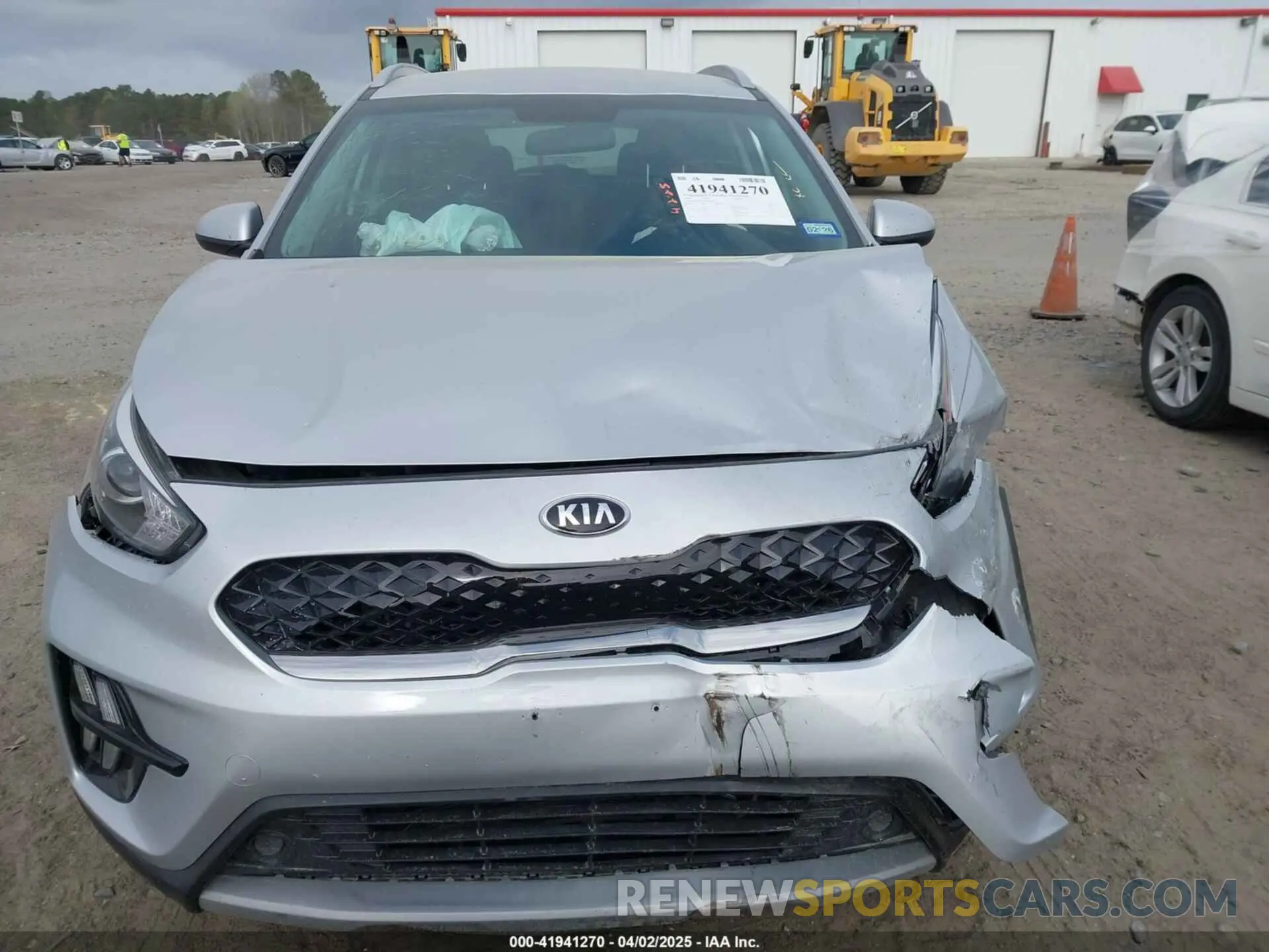 12 fotografías del automóvil dañado KNDCB3LC6L5395839 KIA NIRO 2020