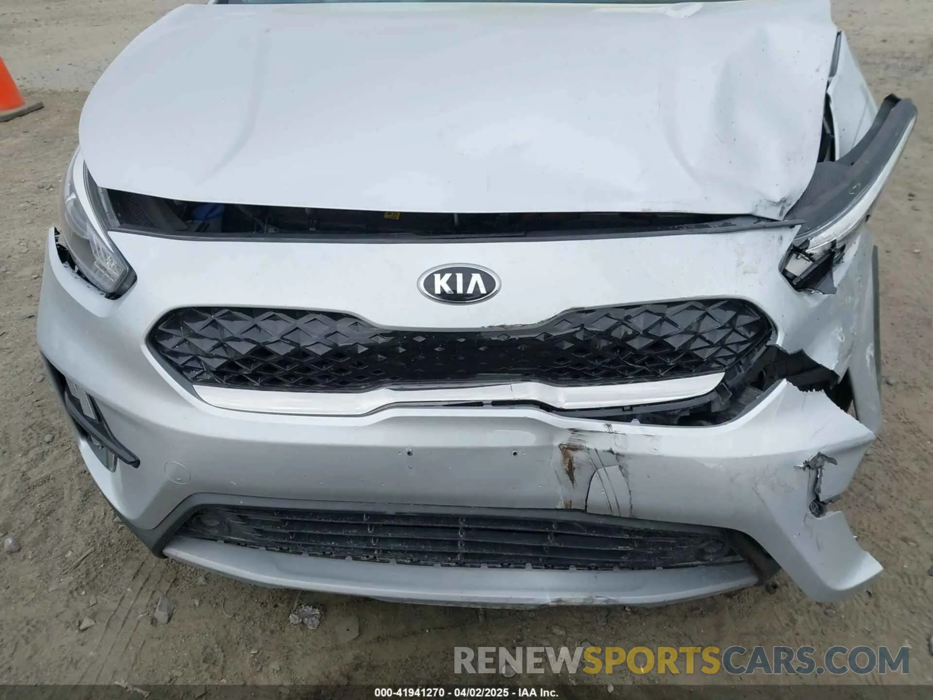 6 fotografías del automóvil dañado KNDCB3LC6L5395839 KIA NIRO 2020