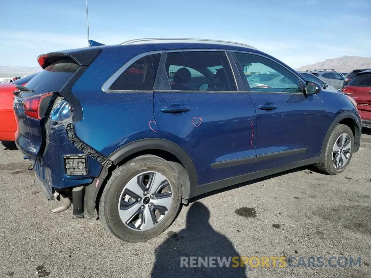 3 fotografías del automóvil dañado KNDCB3LC7L5394568 KIA NIRO 2020
