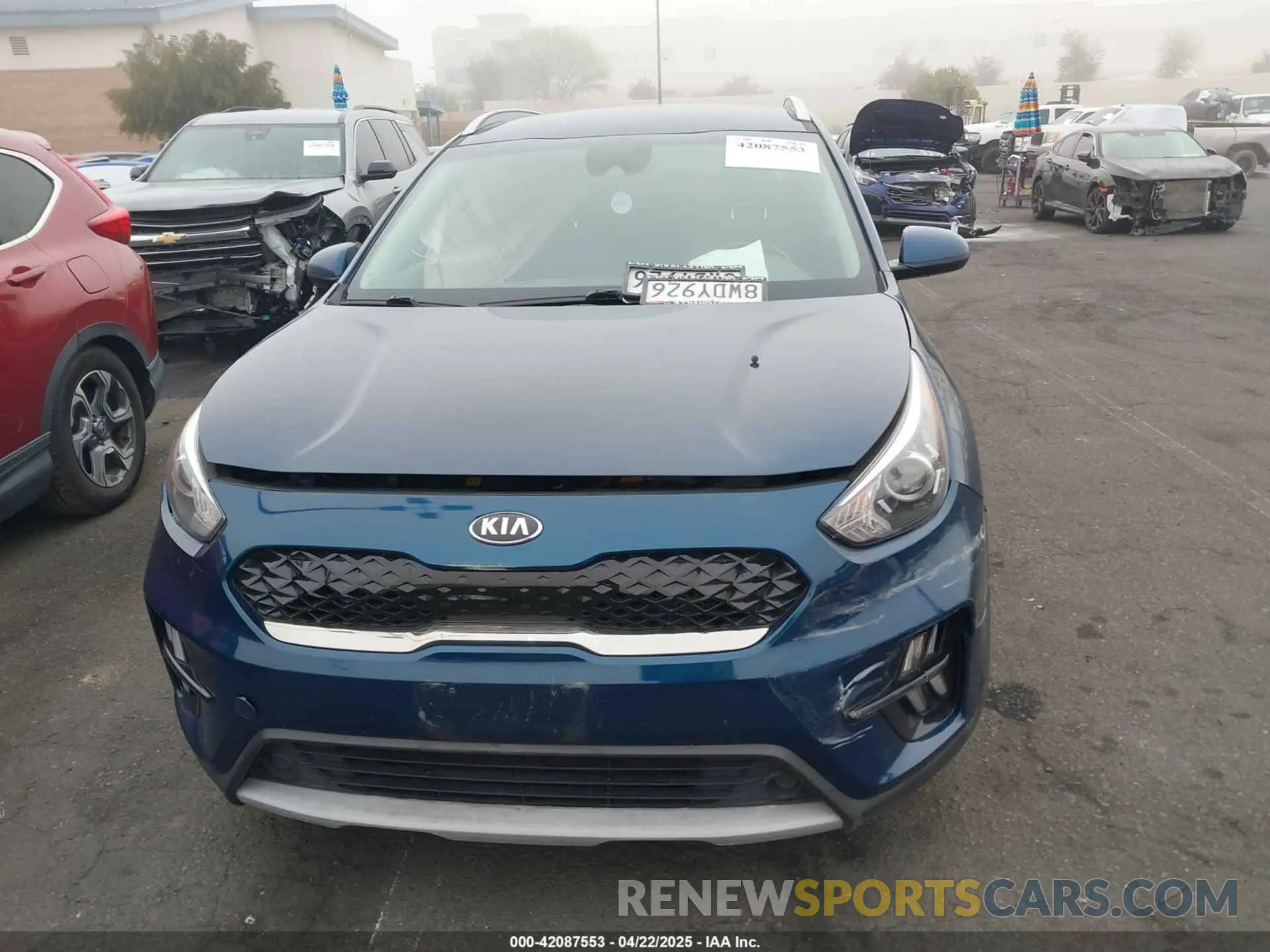 12 fotografías del automóvil dañado KNDCB3LC8L5443129 KIA NIRO 2020