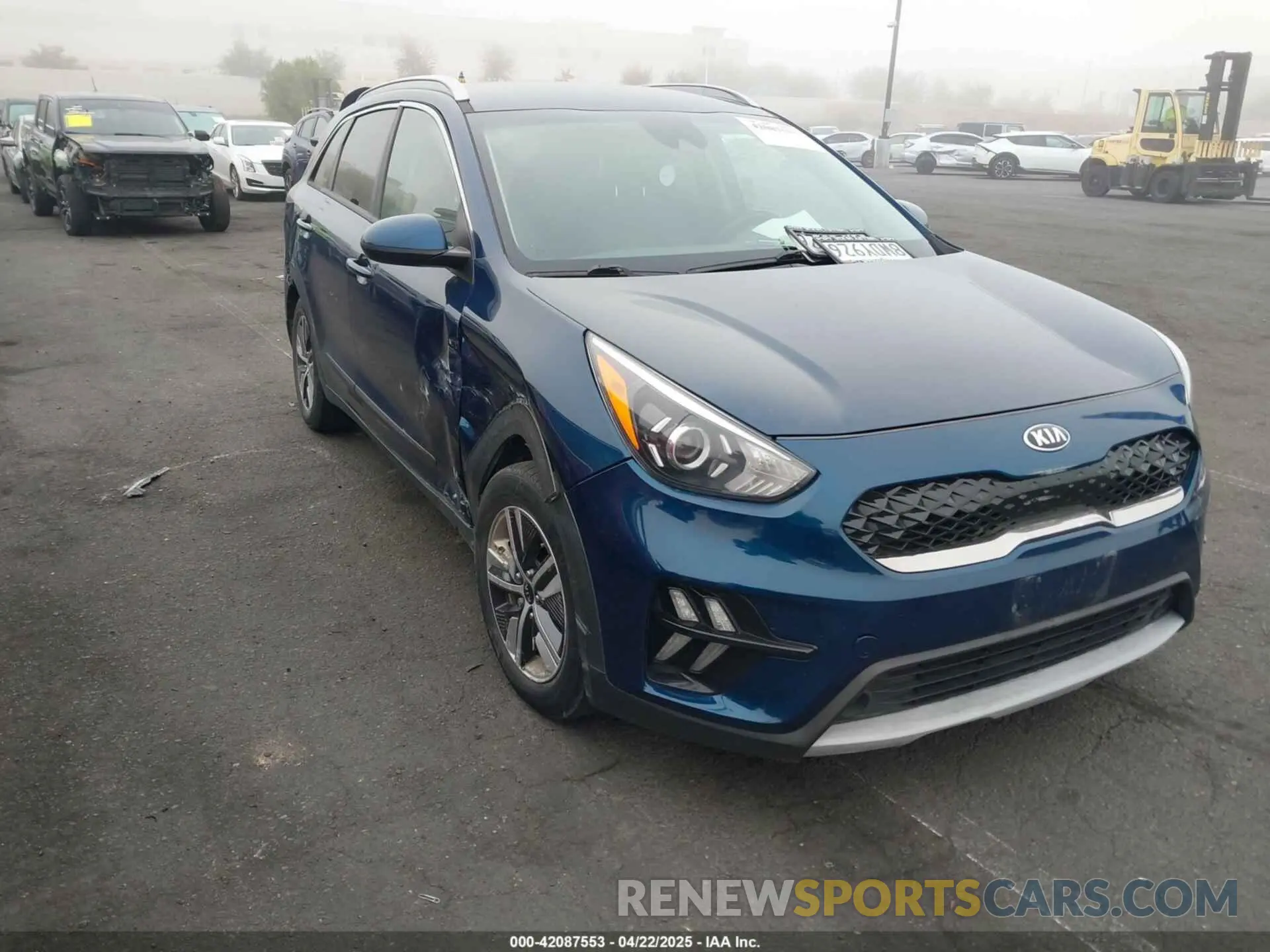 13 fotografías del automóvil dañado KNDCB3LC8L5443129 KIA NIRO 2020