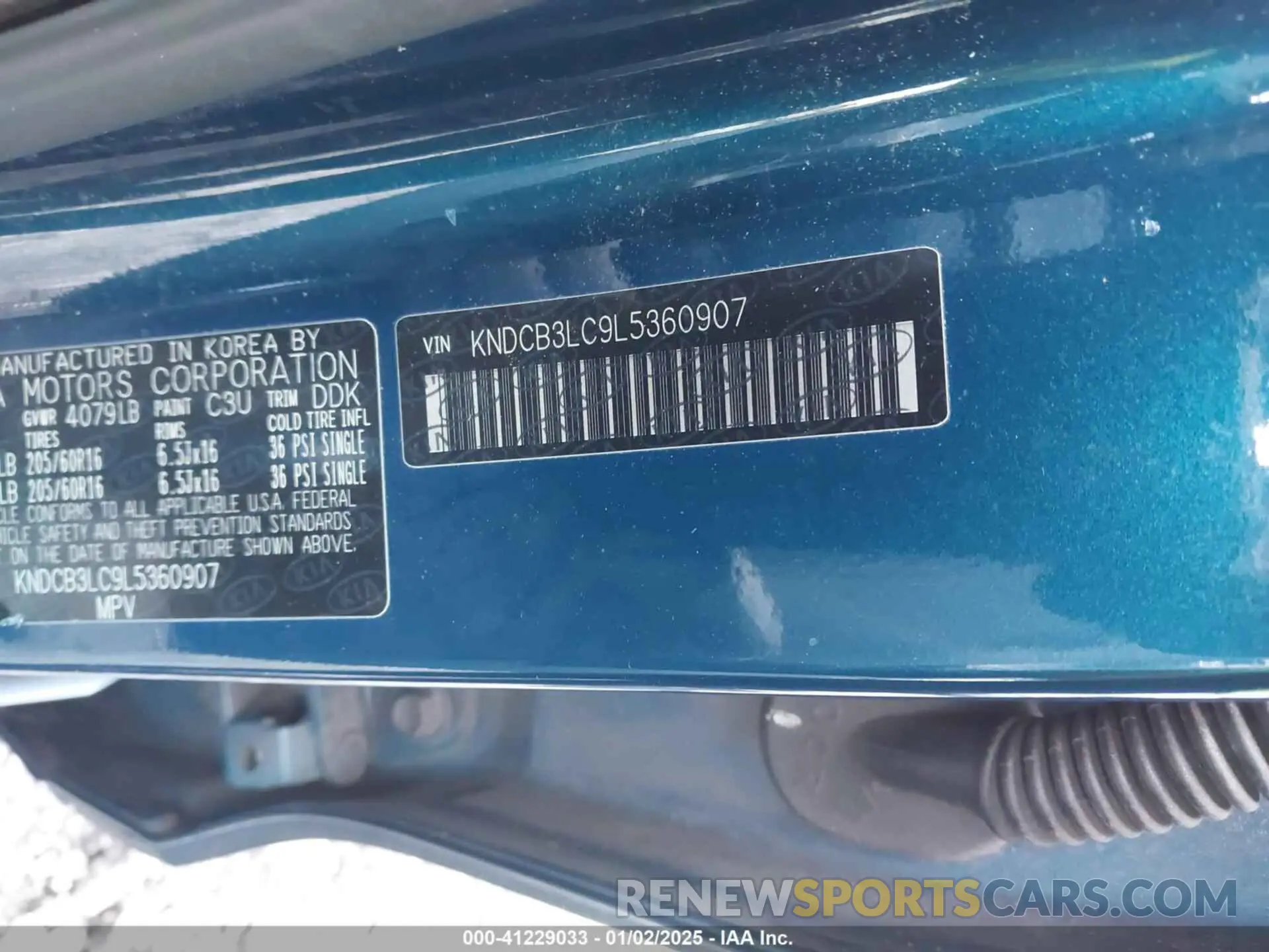 9 fotografías del automóvil dañado KNDCB3LC9L5360907 KIA NIRO 2020