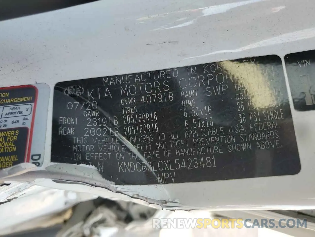 15 fotografías del automóvil dañado KNDCB3LCXL5423481 KIA NIRO 2020