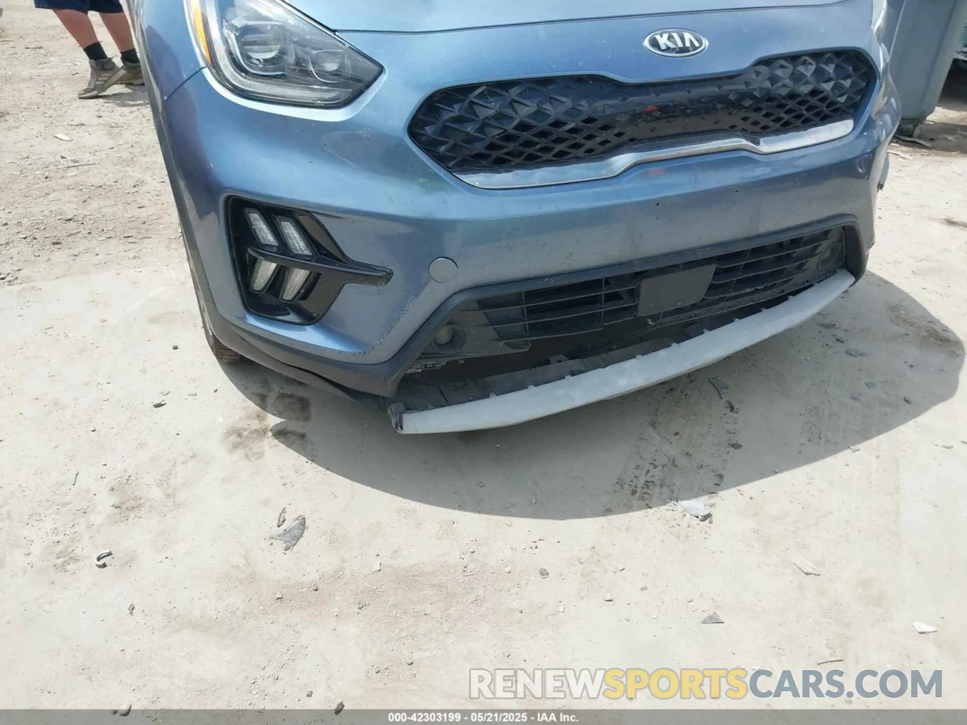 6 fotografías del automóvil dañado KNDCC3LC1L5394630 KIA NIRO 2020