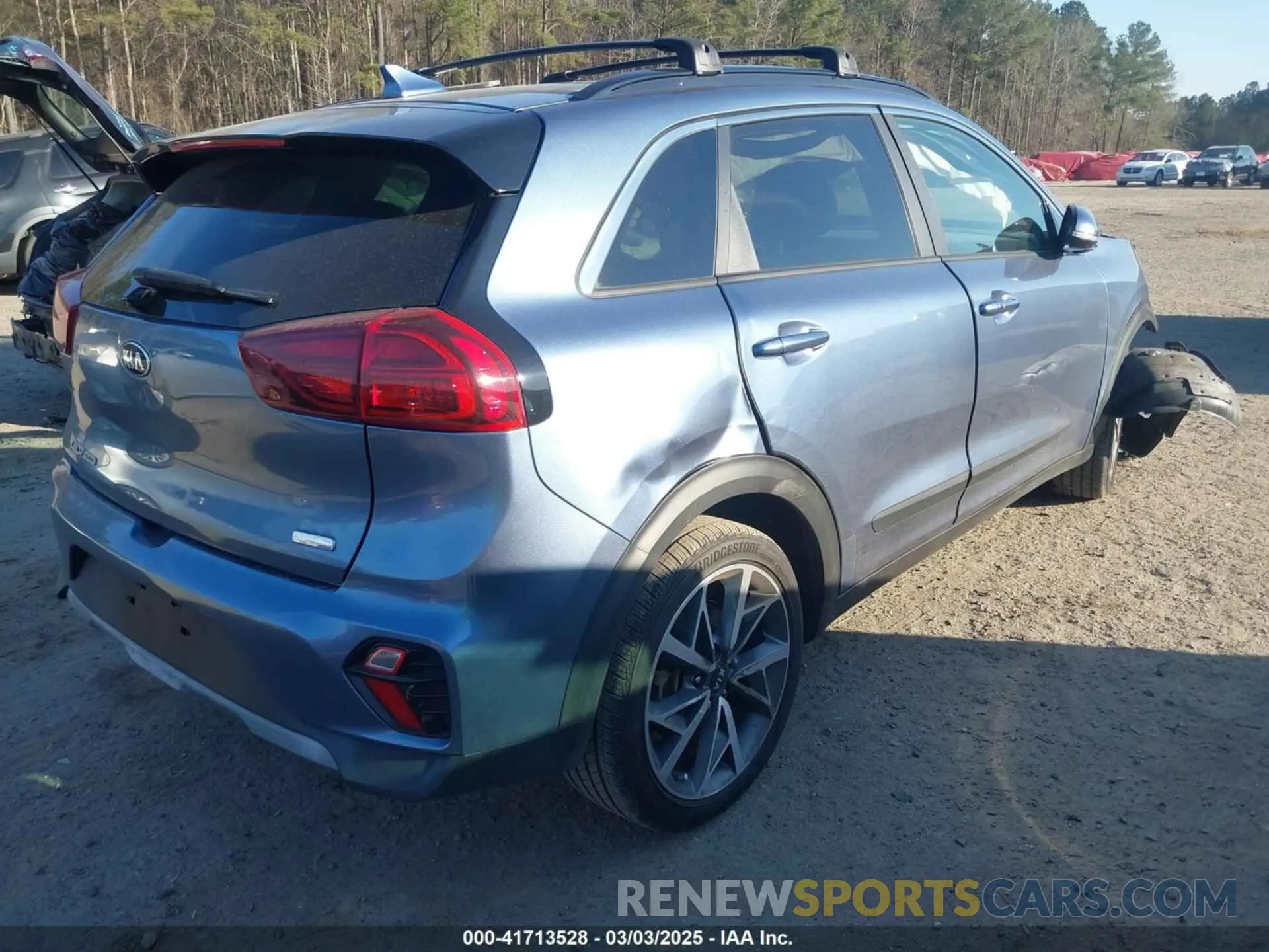 4 fotografías del automóvil dañado KNDCC3LC5L5421702 KIA NIRO 2020