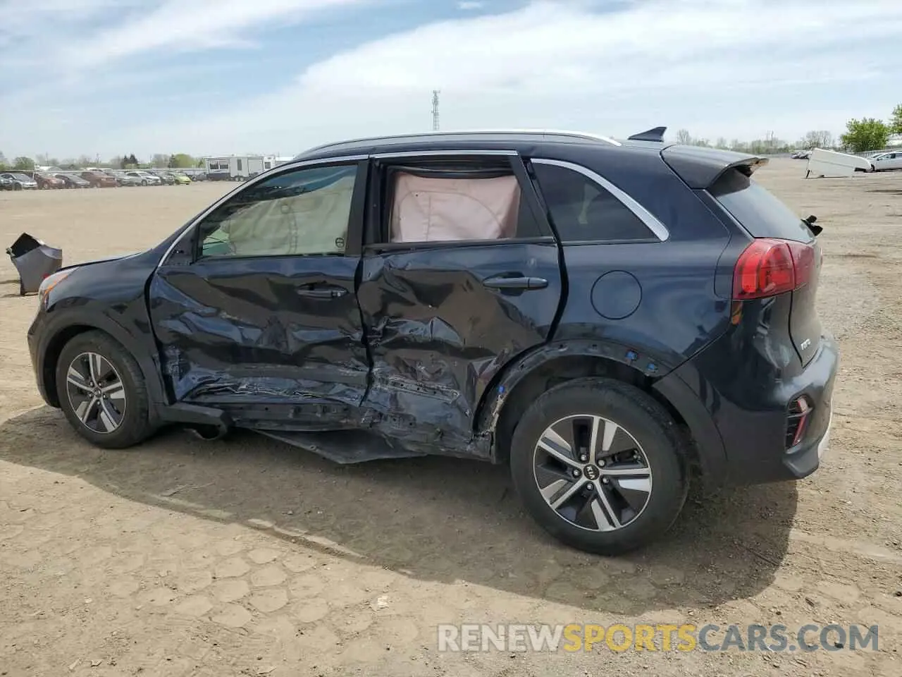 2 fotografías del automóvil dañado KNDCC3LC7L5428571 KIA NIRO 2020
