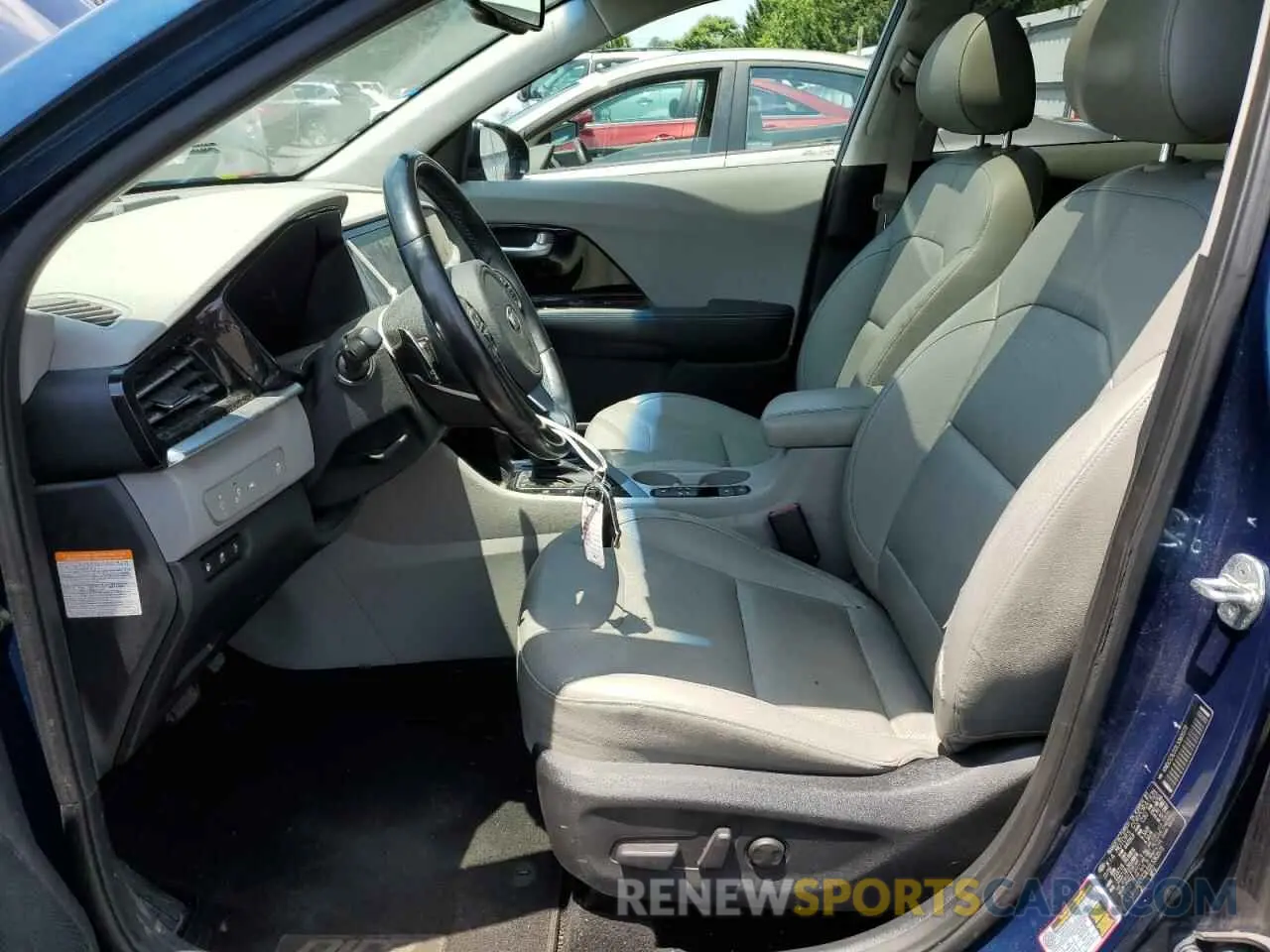 7 fotografías del automóvil dañado KNDCC3LD2L5363573 KIA NIRO 2020