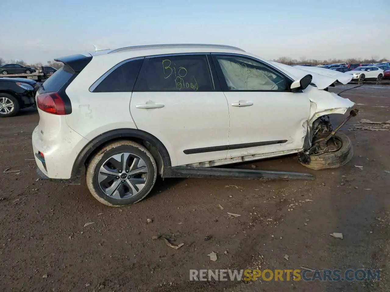 3 fotografías del automóvil dañado KNDCC3LG2L5072789 KIA NIRO 2020