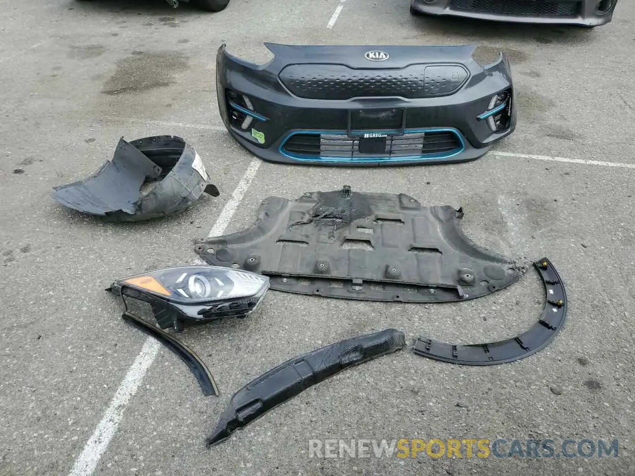 13 fotografías del automóvil dañado KNDCC3LG7L5080726 KIA NIRO 2020