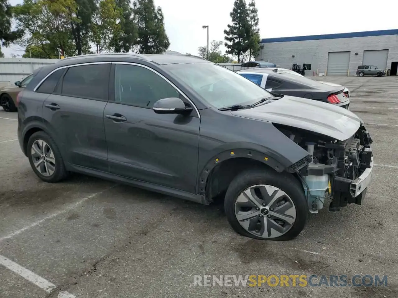 4 fotografías del automóvil dañado KNDCC3LG7L5080726 KIA NIRO 2020