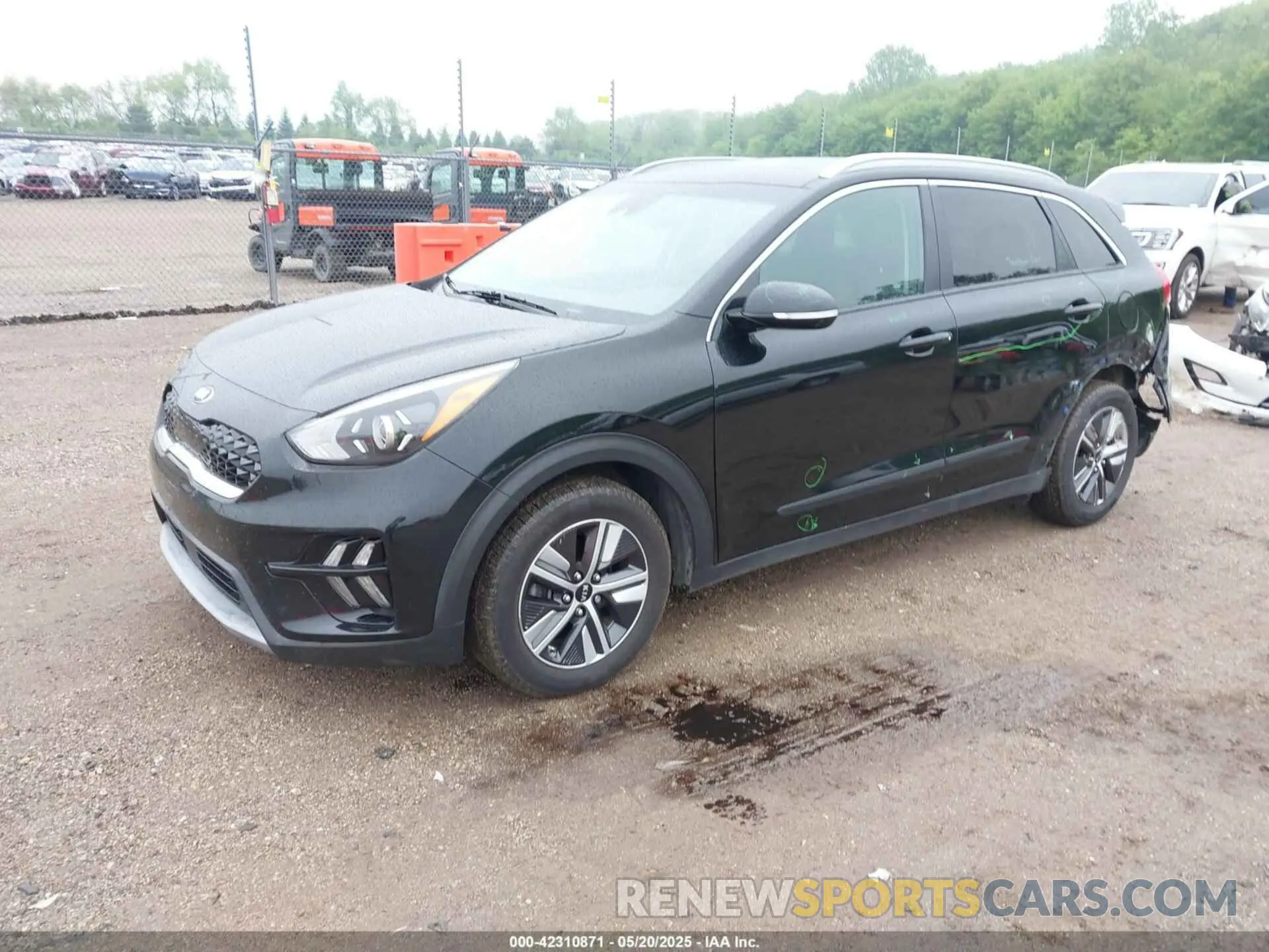 2 fotografías del automóvil dañado KNDCE3LC8L5429027 KIA NIRO 2020