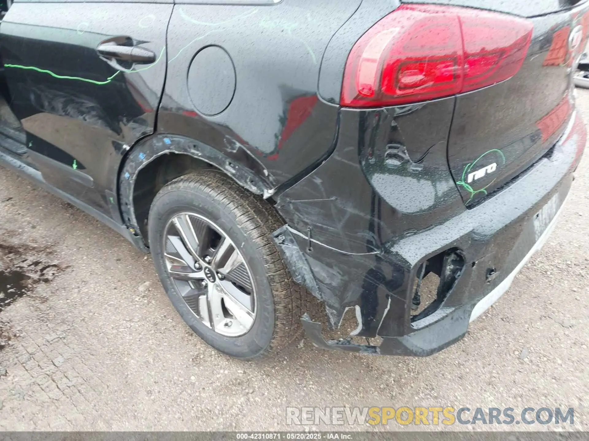 6 fotografías del automóvil dañado KNDCE3LC8L5429027 KIA NIRO 2020