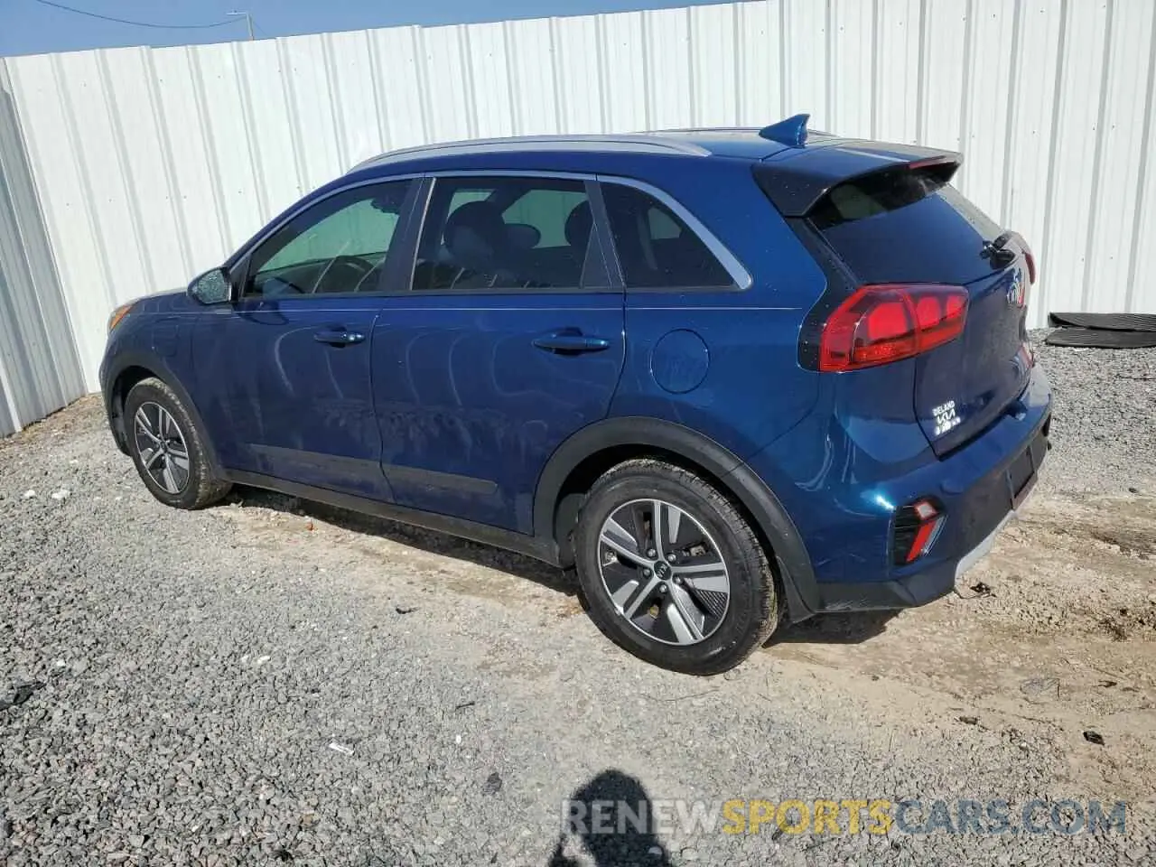 2 fotografías del automóvil dañado KNDCM3LD5L5391557 KIA NIRO 2020