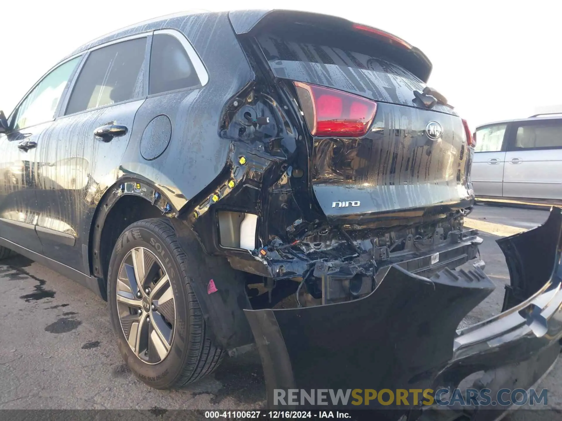 6 fotografías del automóvil dañado KNDCB3LC3M5464553 KIA NIRO 2021