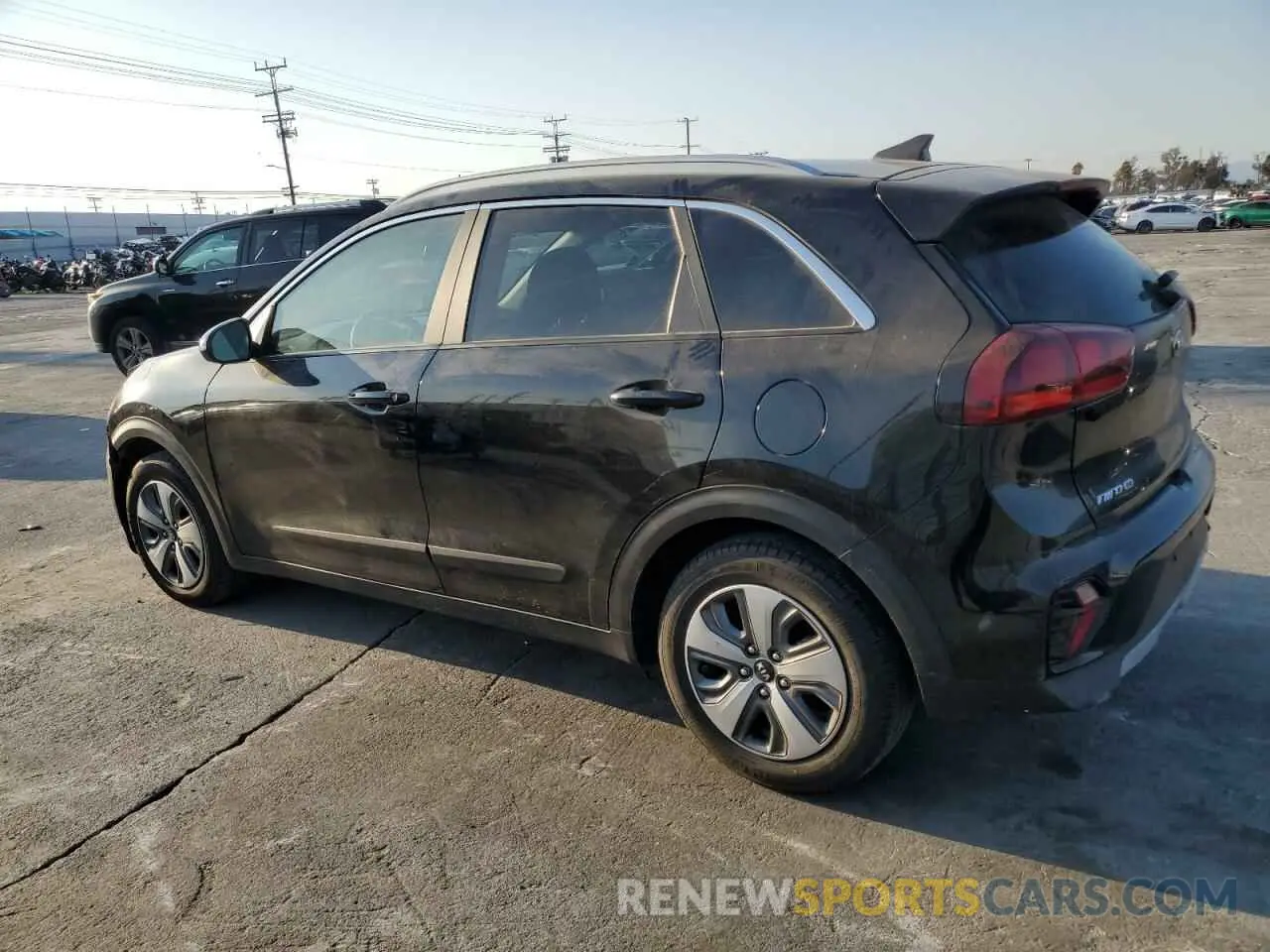 2 fotografías del automóvil dañado KNDCB3LC5M5471746 KIA NIRO 2021
