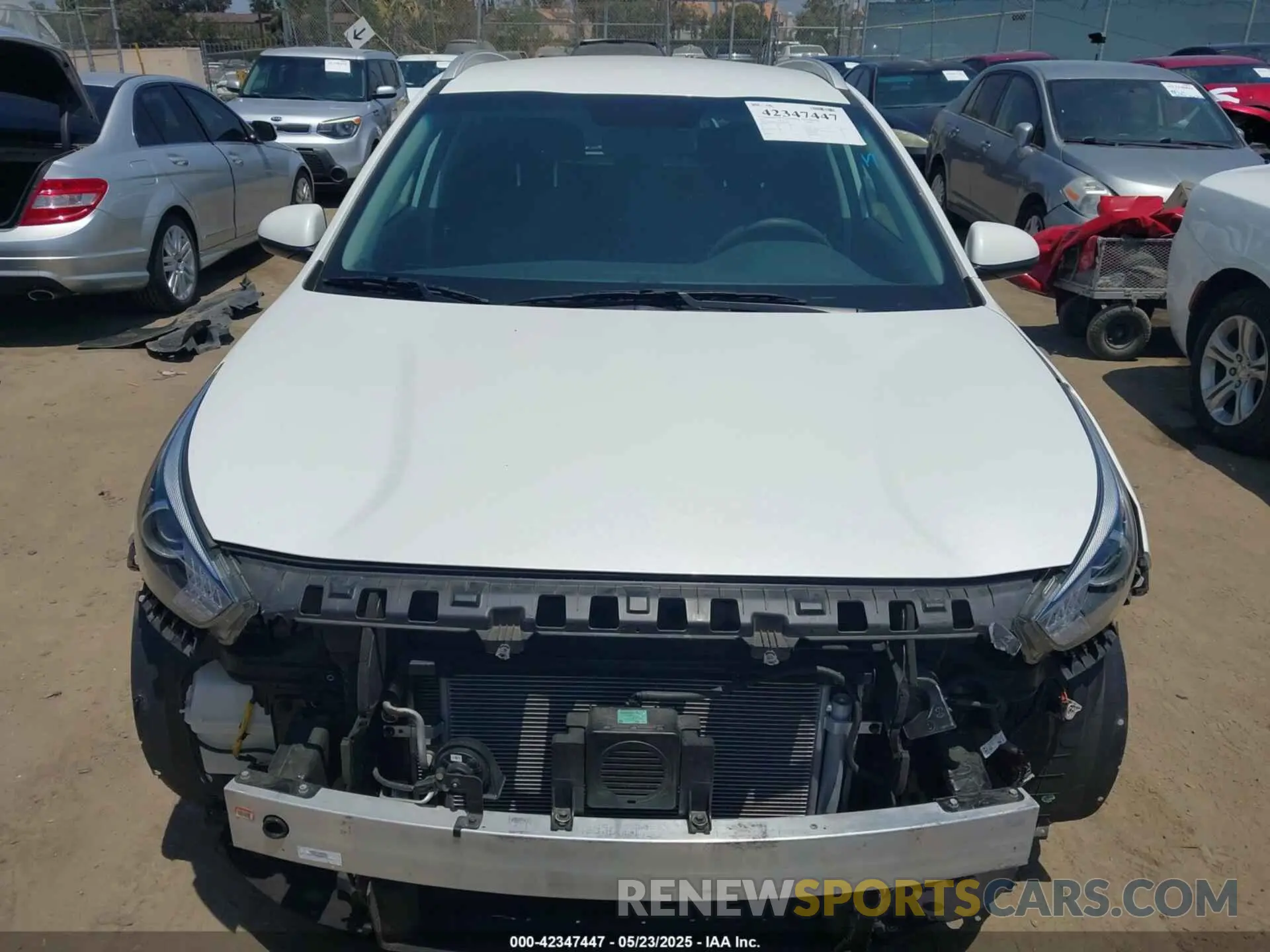 13 fotografías del automóvil dañado KNDCB3LC7M5465642 KIA NIRO 2021
