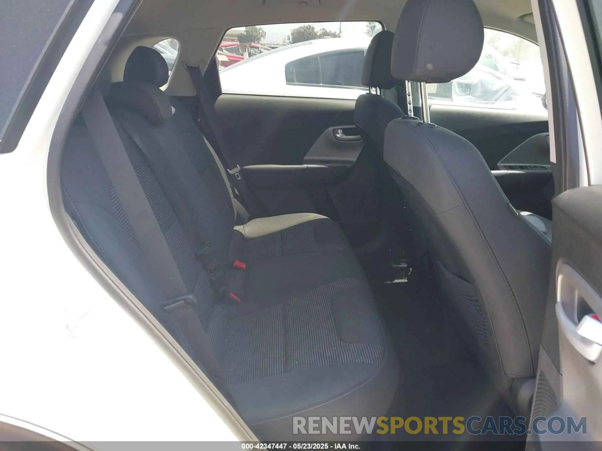 8 fotografías del automóvil dañado KNDCB3LC7M5465642 KIA NIRO 2021