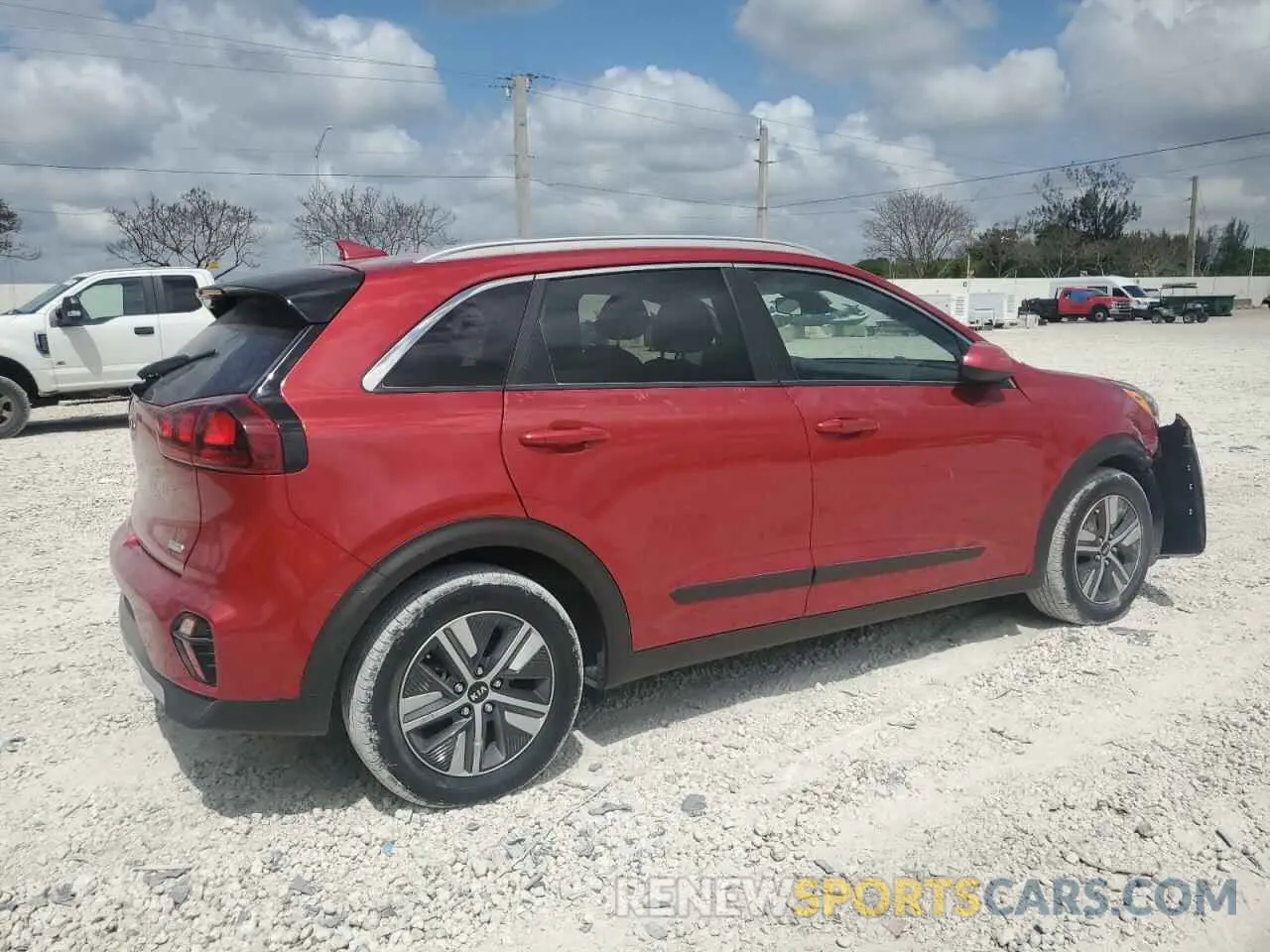 3 fotografías del automóvil dañado KNDCB3LC7M5469142 KIA NIRO 2021