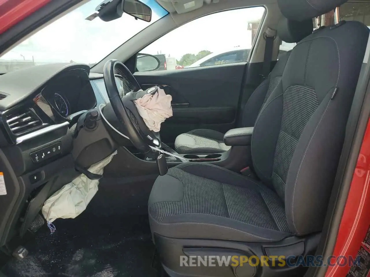7 fotografías del automóvil dañado KNDCB3LC7M5469142 KIA NIRO 2021