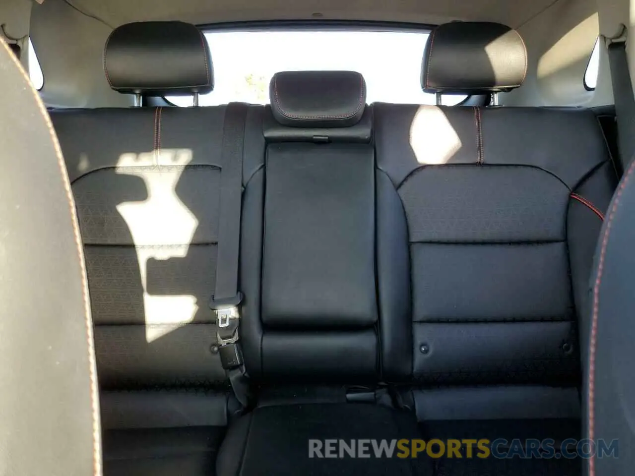 10 fotografías del automóvil dañado KNDCC3LC1M5475550 KIA NIRO 2021