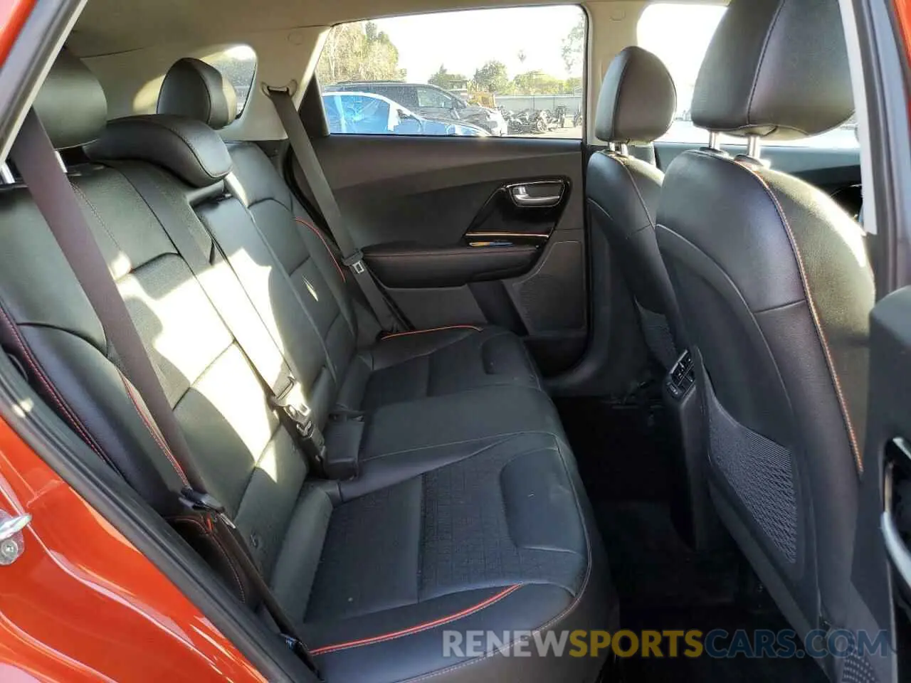 11 fotografías del automóvil dañado KNDCC3LC1M5475550 KIA NIRO 2021