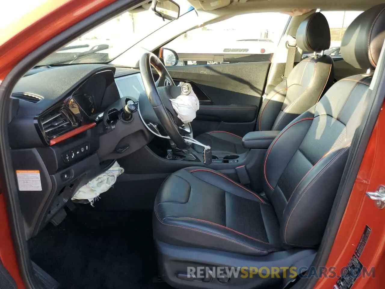 7 fotografías del automóvil dañado KNDCC3LC1M5475550 KIA NIRO 2021