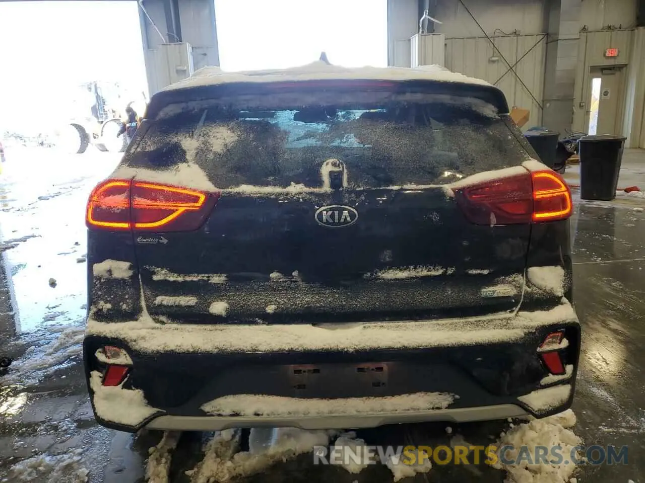 6 fotografías del automóvil dañado KNDCC3LD8M5463453 KIA NIRO 2021