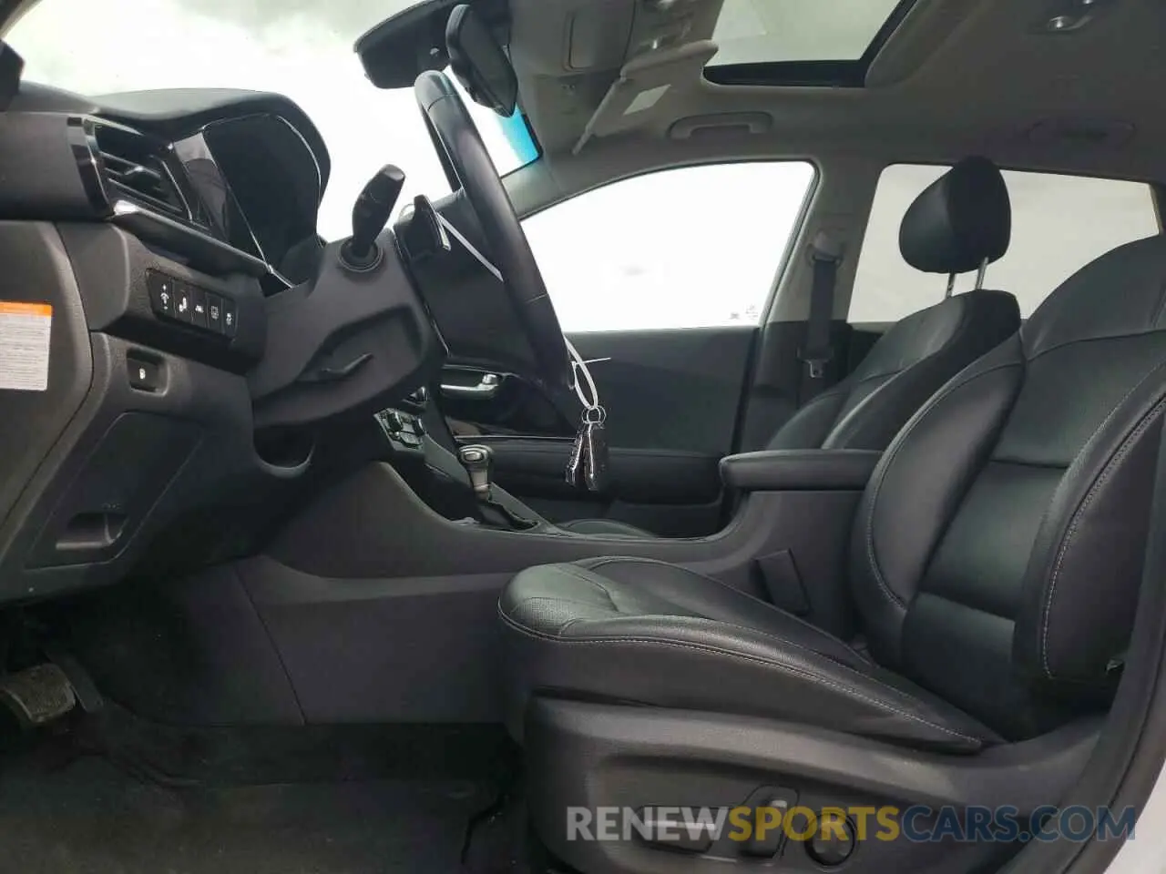 7 fotografías del automóvil dañado KNDCE3LC2M5462655 KIA NIRO 2021