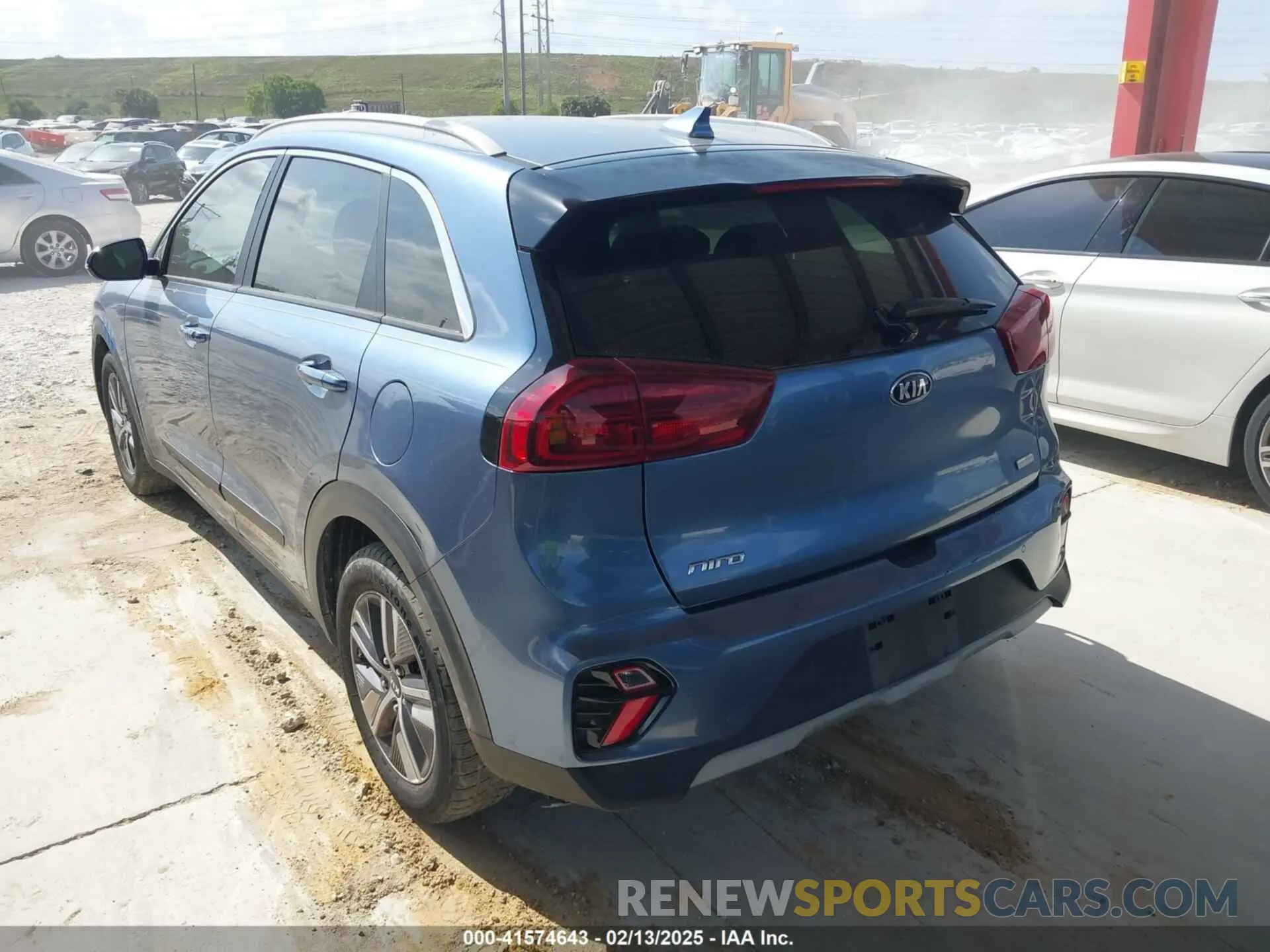 3 fotografías del automóvil dañado KNDCE3LCXM5481843 KIA NIRO 2021