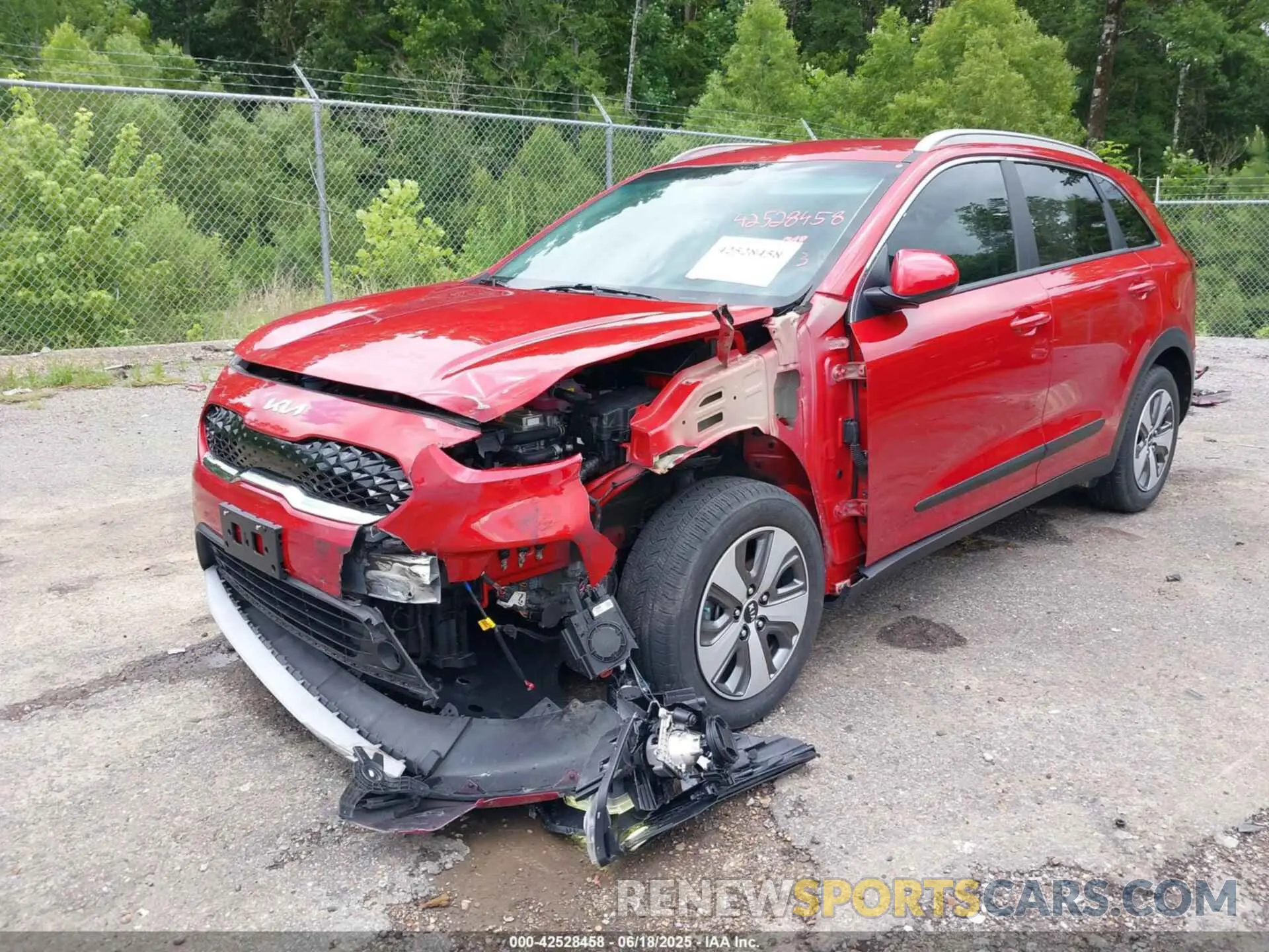 6 fotografías del automóvil dañado KNDCB3LC0N5502841 KIA NIRO 2022