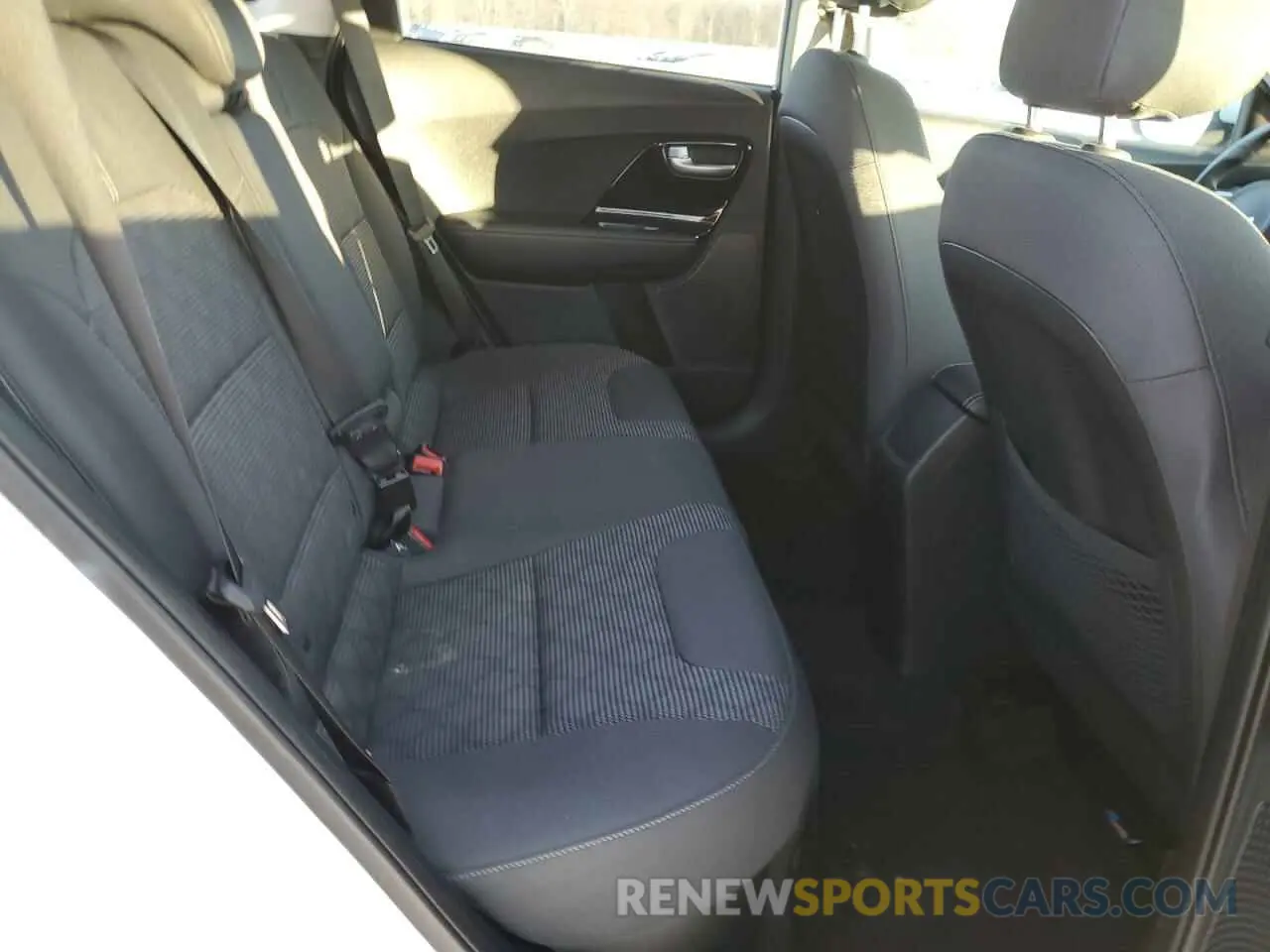 11 fotografías del automóvil dañado KNDCB3LC0N5549691 KIA NIRO 2022