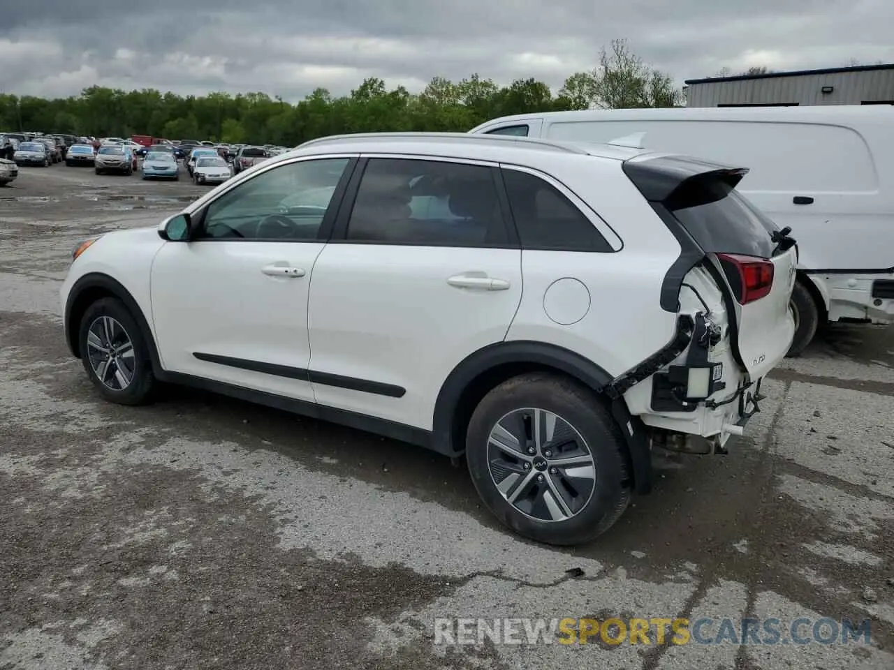 2 fotografías del automóvil dañado KNDCB3LC0N5549691 KIA NIRO 2022