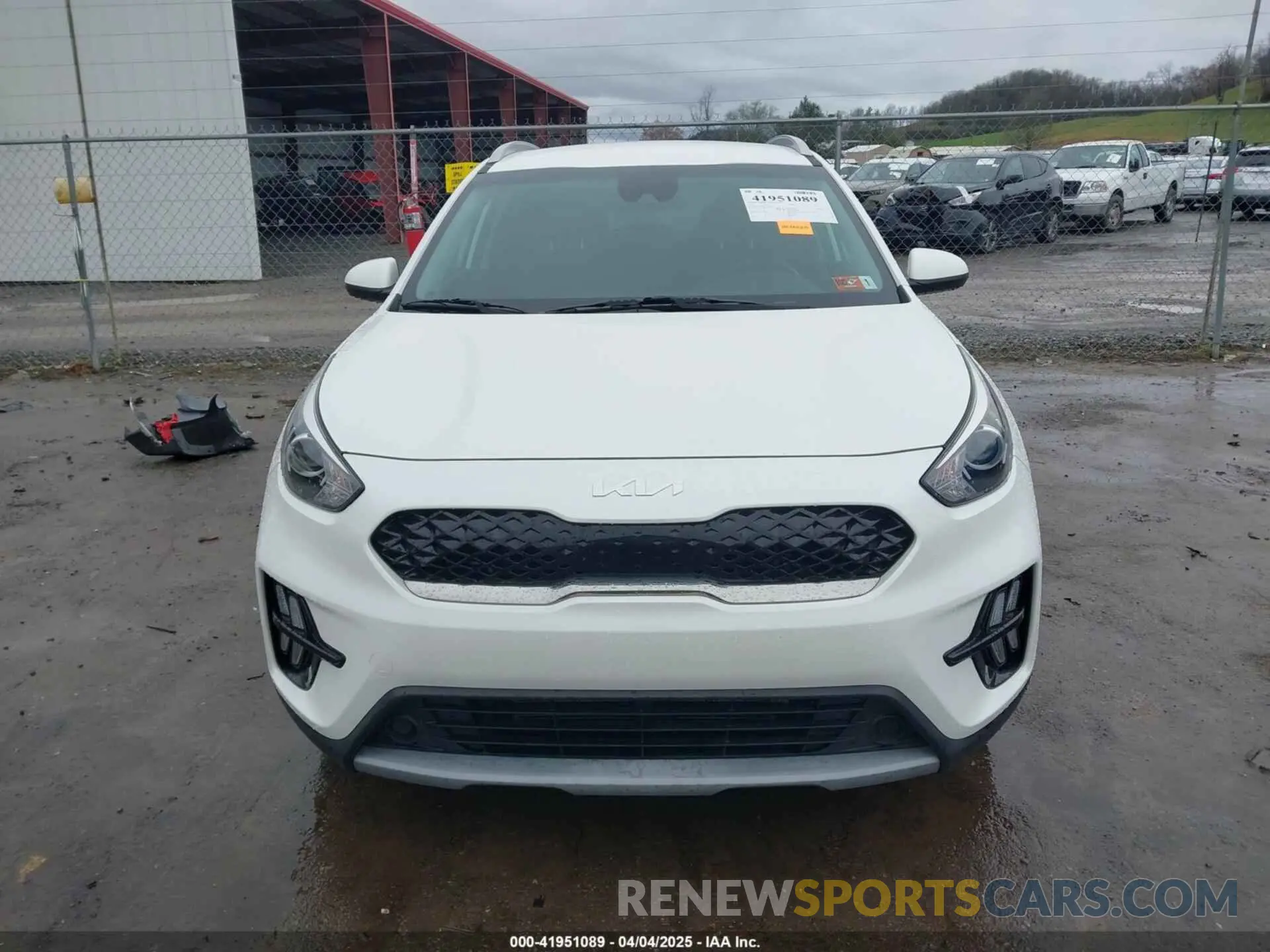 13 fotografías del automóvil dañado KNDCB3LC1N5510527 KIA NIRO 2022