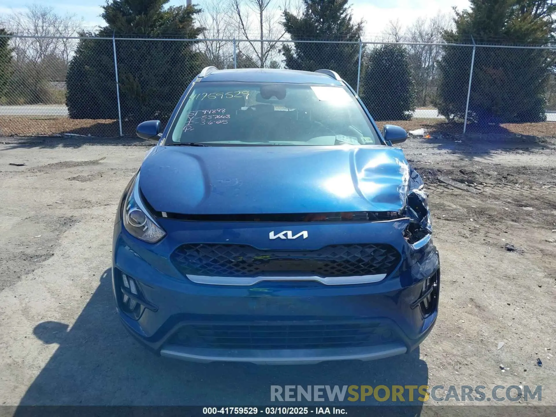 11 fotografías del automóvil dañado KNDCB3LC1N5537663 KIA NIRO 2022
