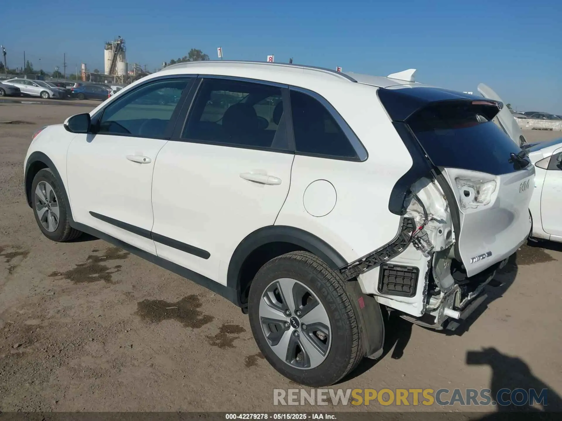 3 fotografías del automóvil dañado KNDCB3LC2N5519141 KIA NIRO 2022