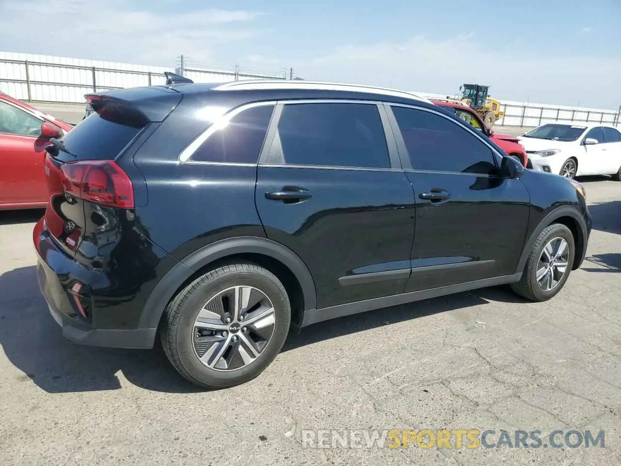 3 fotografías del automóvil dañado KNDCB3LC2N5549594 KIA NIRO 2022