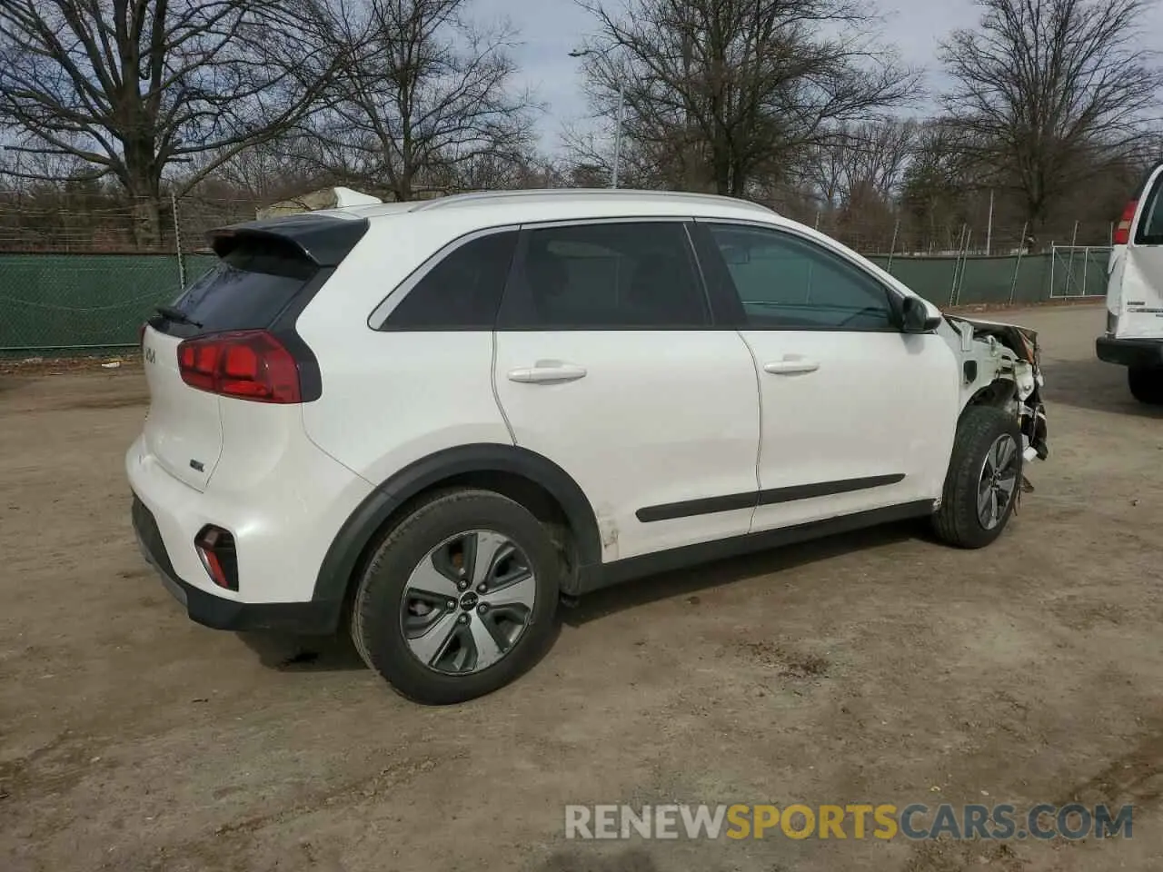3 fotografías del automóvil dañado KNDCB3LC3N5510061 KIA NIRO 2022